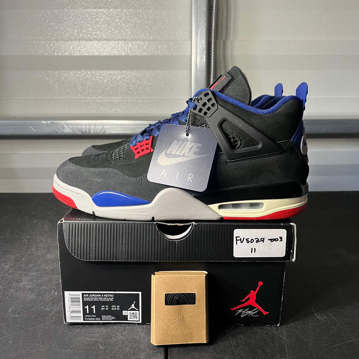 Size 11 - AJ 4 Rare Air