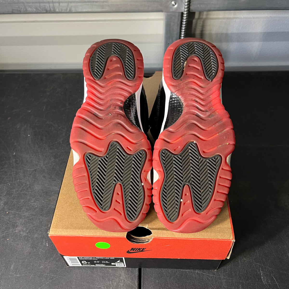 Size 6 - AJ 11 Low Bred