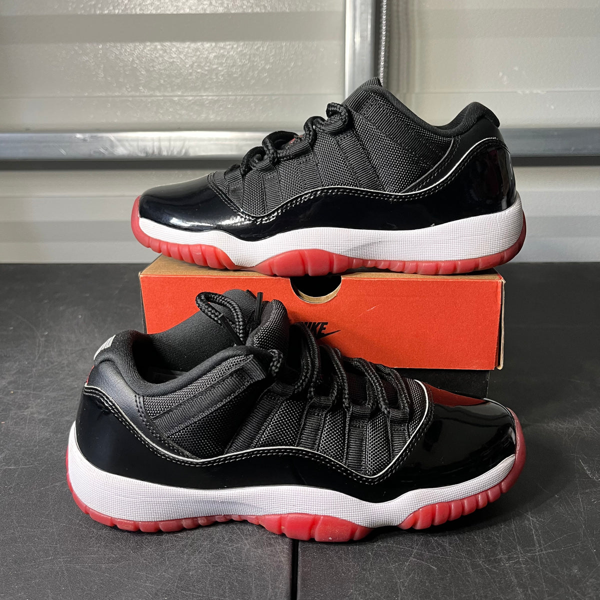Size 6 - AJ 11 Low Bred