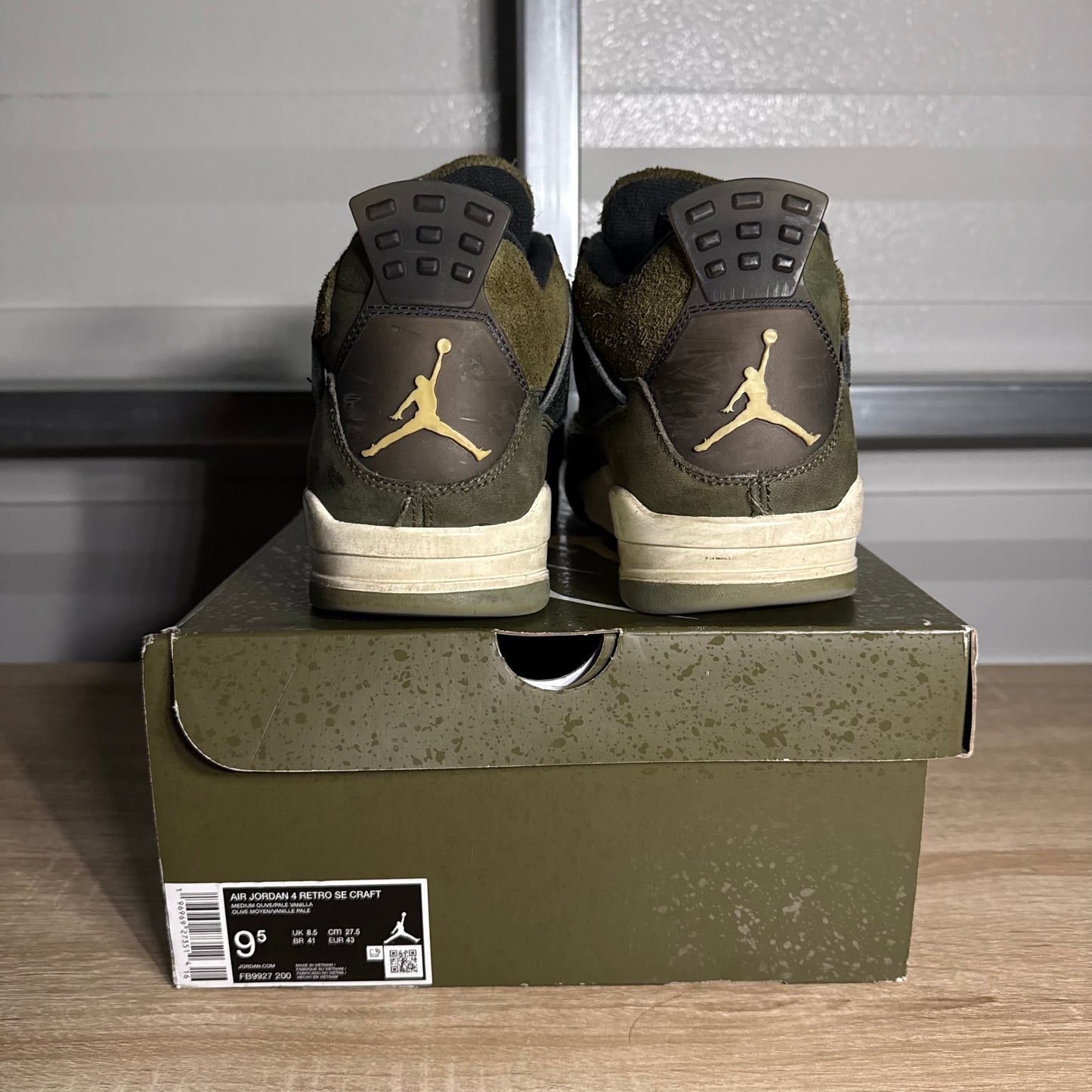Size 9.5 - AJ 4 Retro SE Craft Medium Olive