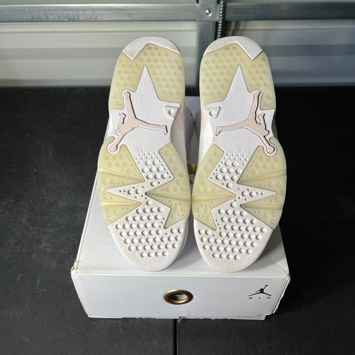 Size 8W - AJ 6 Gold Hoops