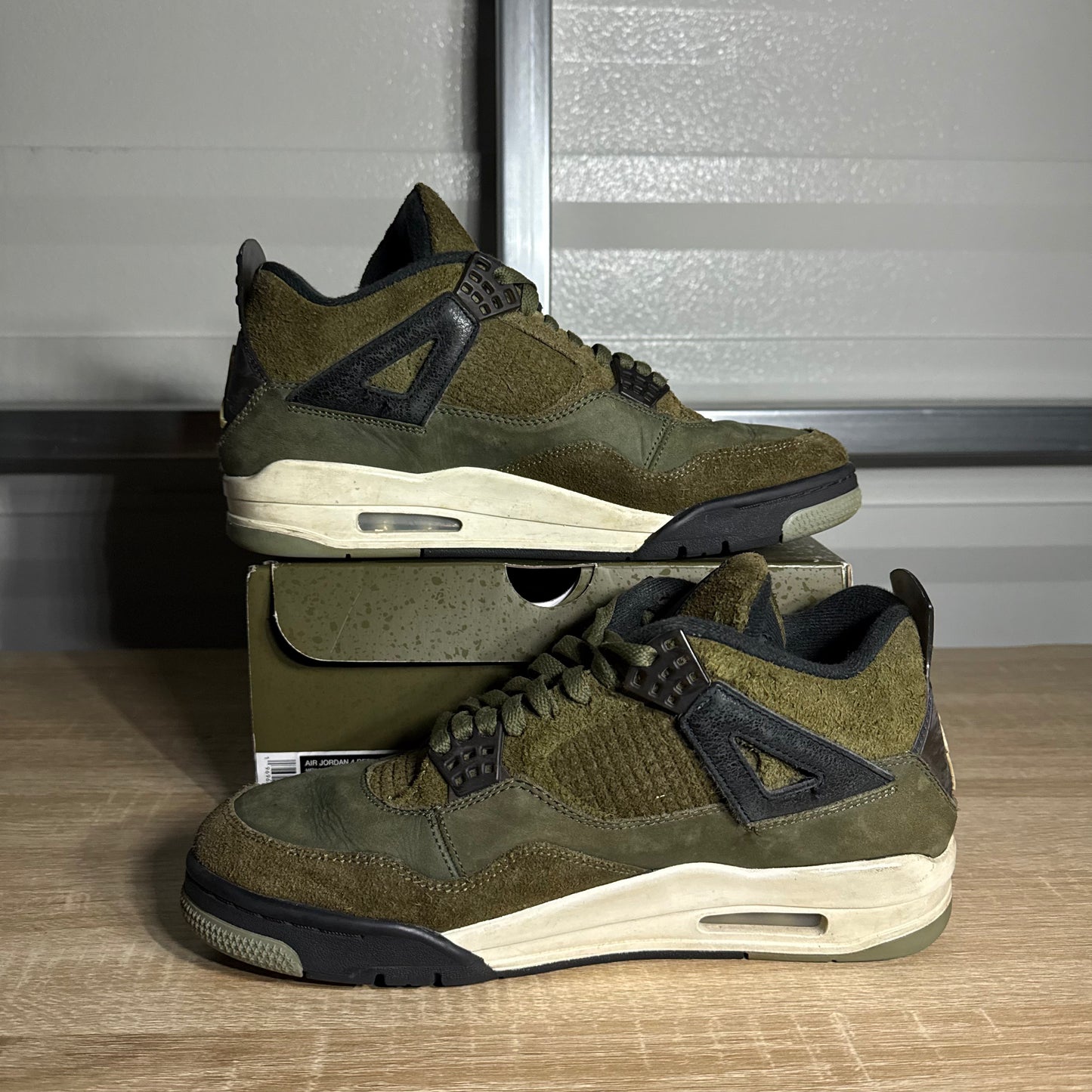 Size 9.5 - AJ 4 Retro SE Craft Medium Olive