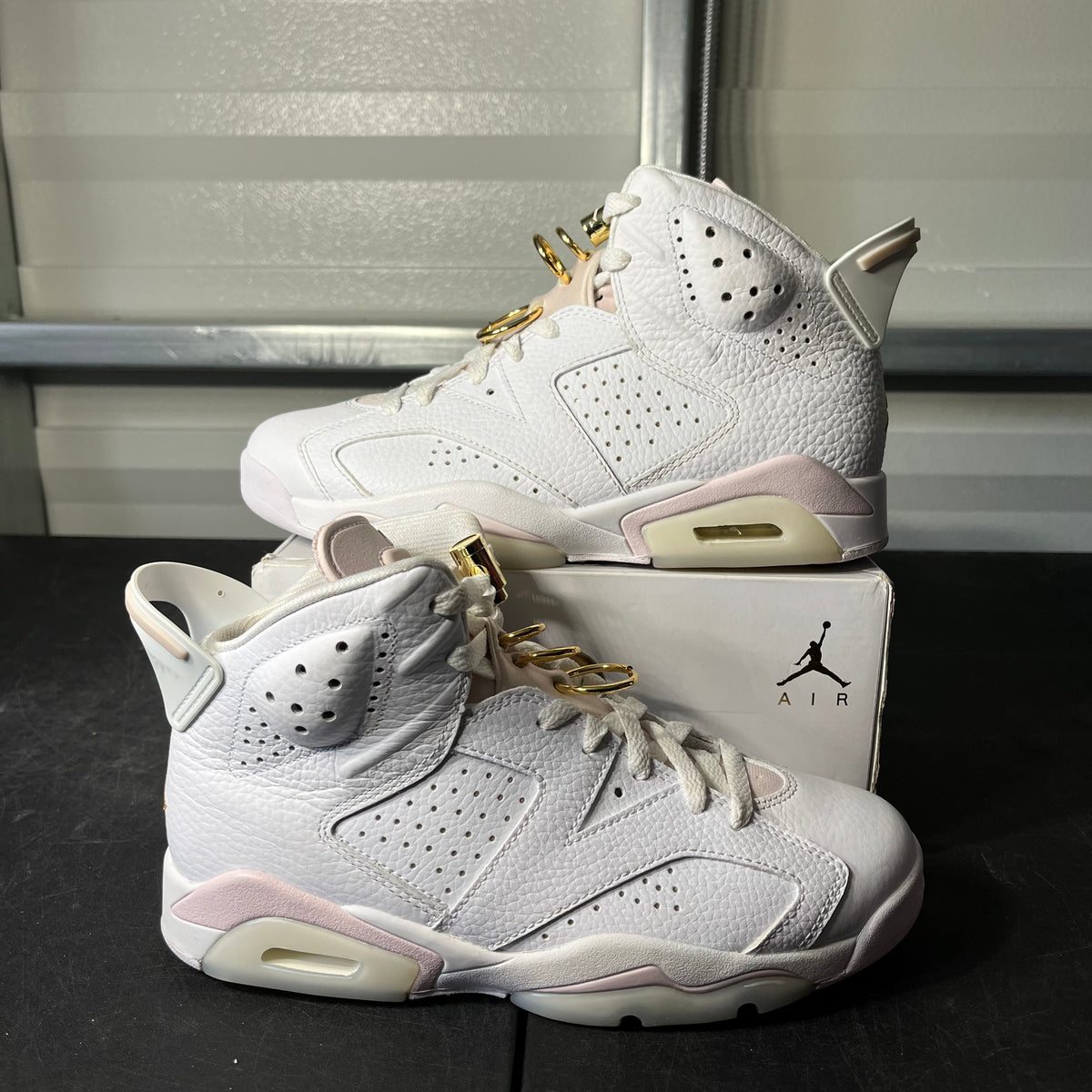 Size 8W - AJ 6 Gold Hoops