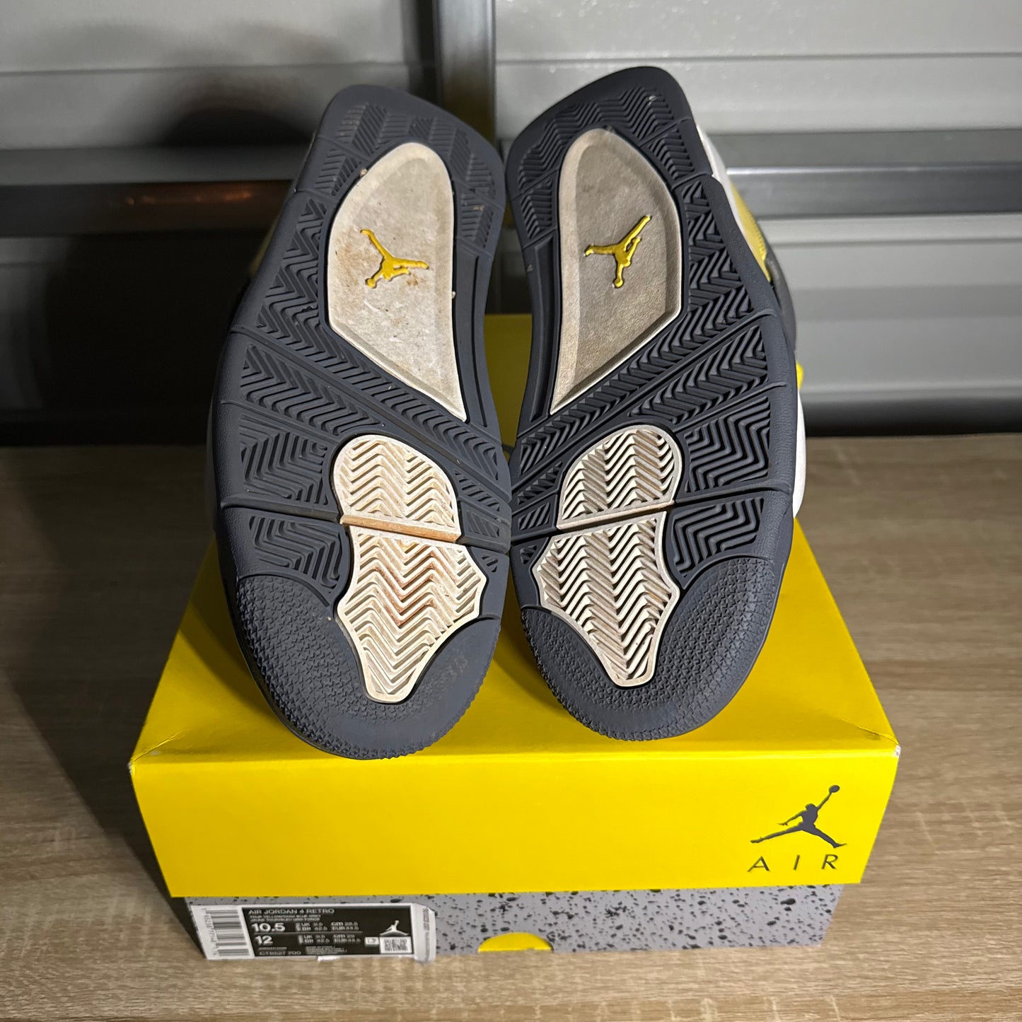 Size 10.5 - AJ 4 Retro Lightning