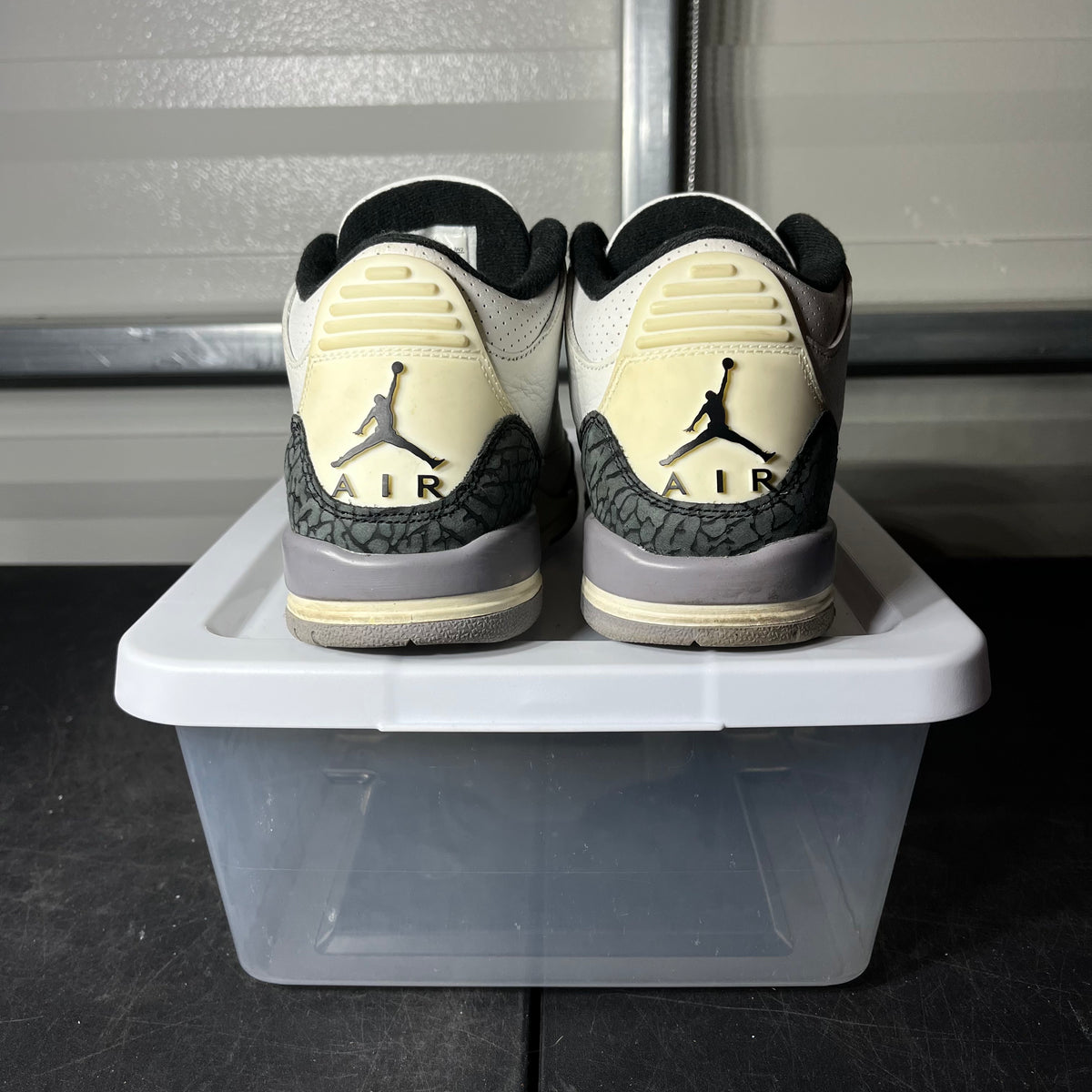 Size 6 - AJ 3 Cement Grey