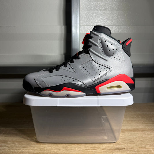 Size 10 - AJ 6 Retro Reflections of a Champion
