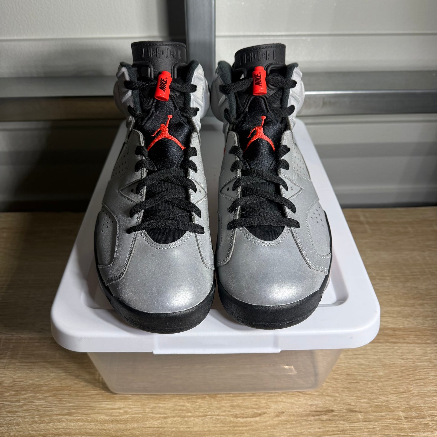 Size 10 - AJ 6 Retro Reflections of a Champion