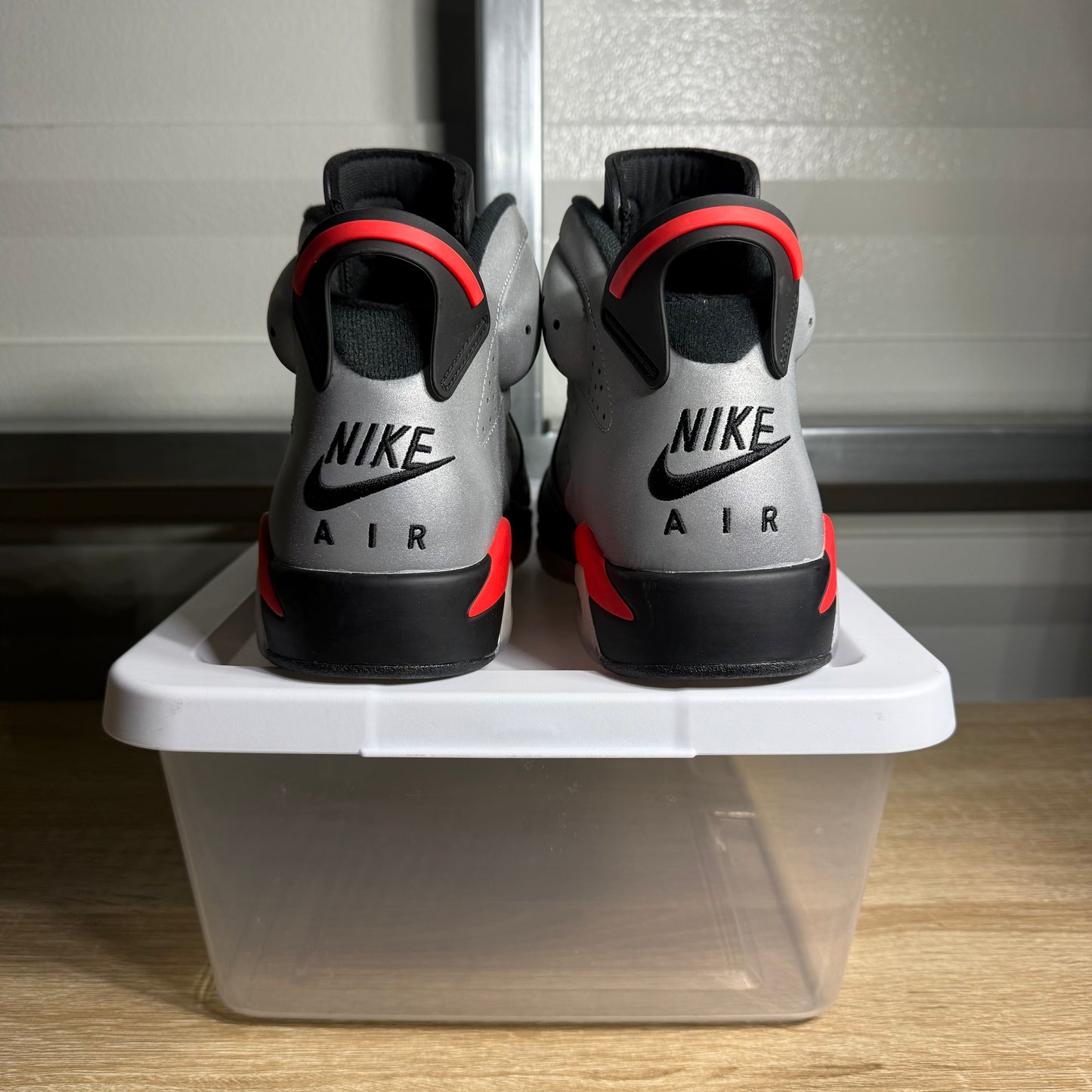 Size 10 - AJ 6 Retro Reflections of a Champion