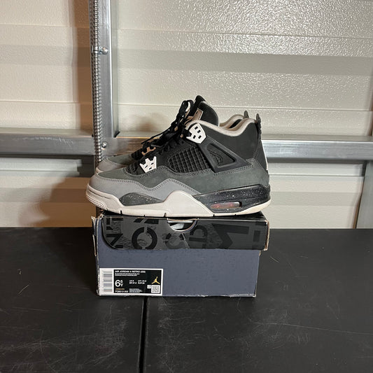 Size 6.5Y - AJ 4 Retro Fear