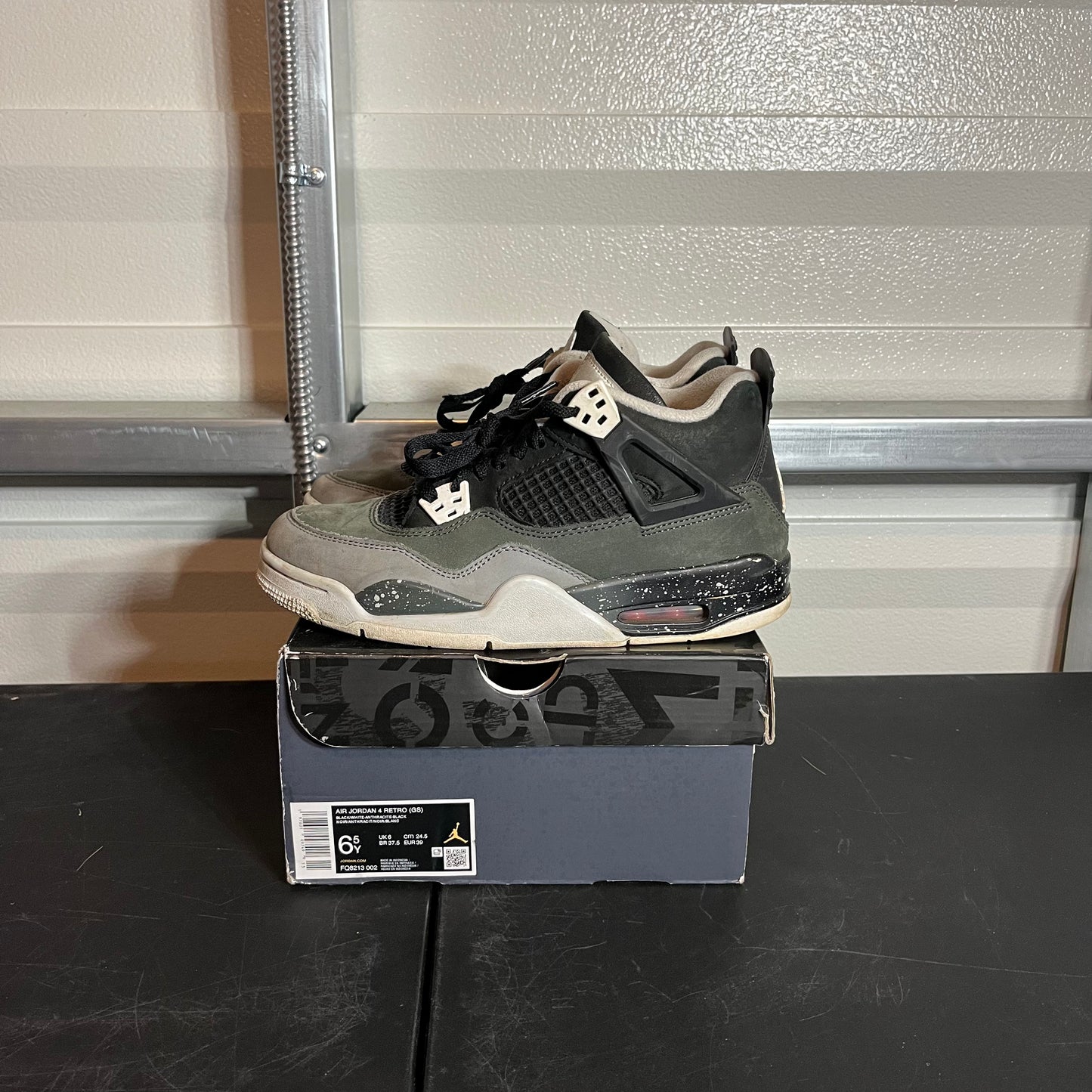 Size 6.5Y - AJ 4 Retro Fear