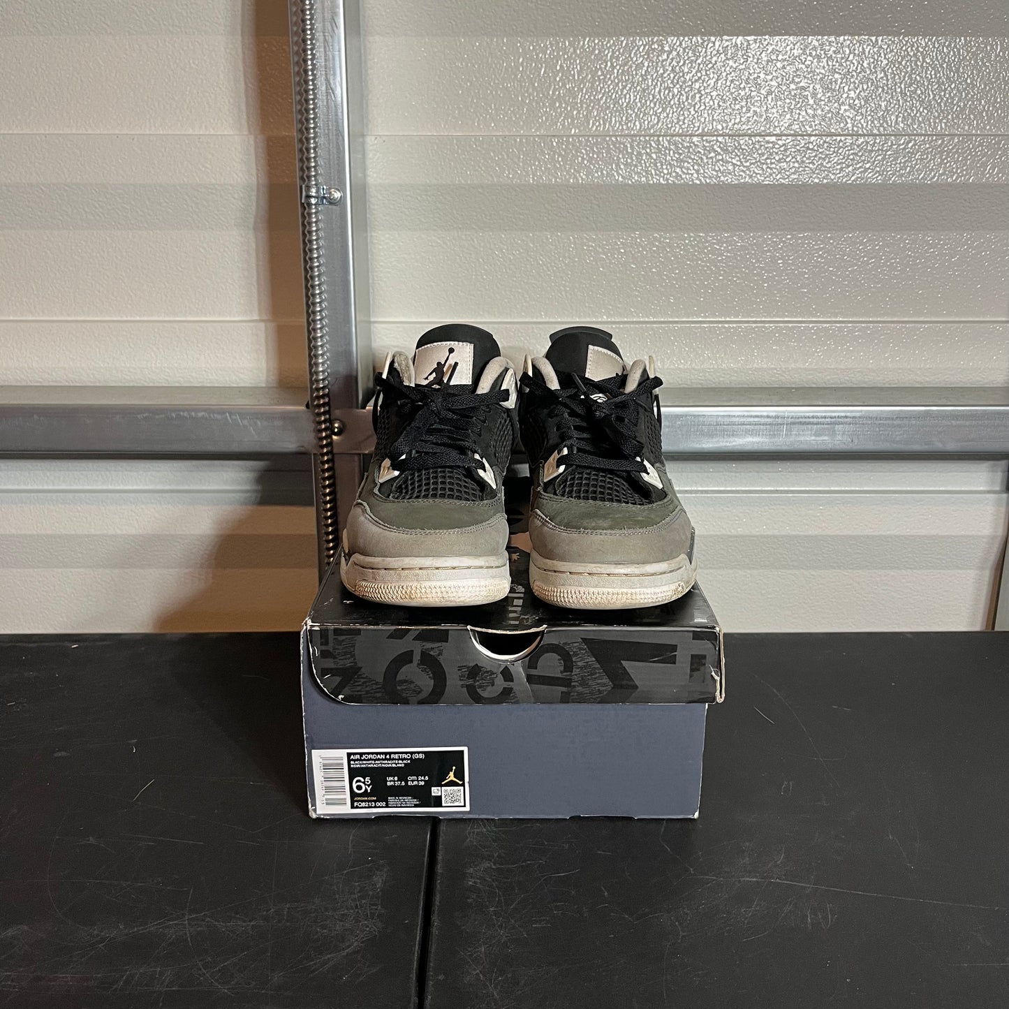 Size 6.5Y - AJ 4 Retro Fear