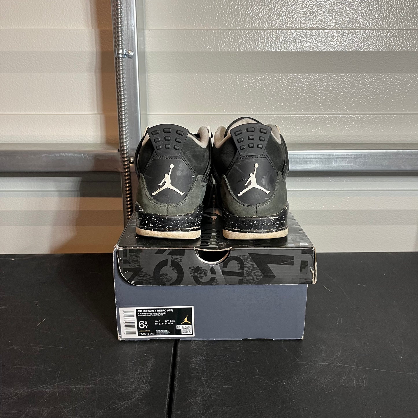 Size 6.5Y - AJ 4 Retro Fear