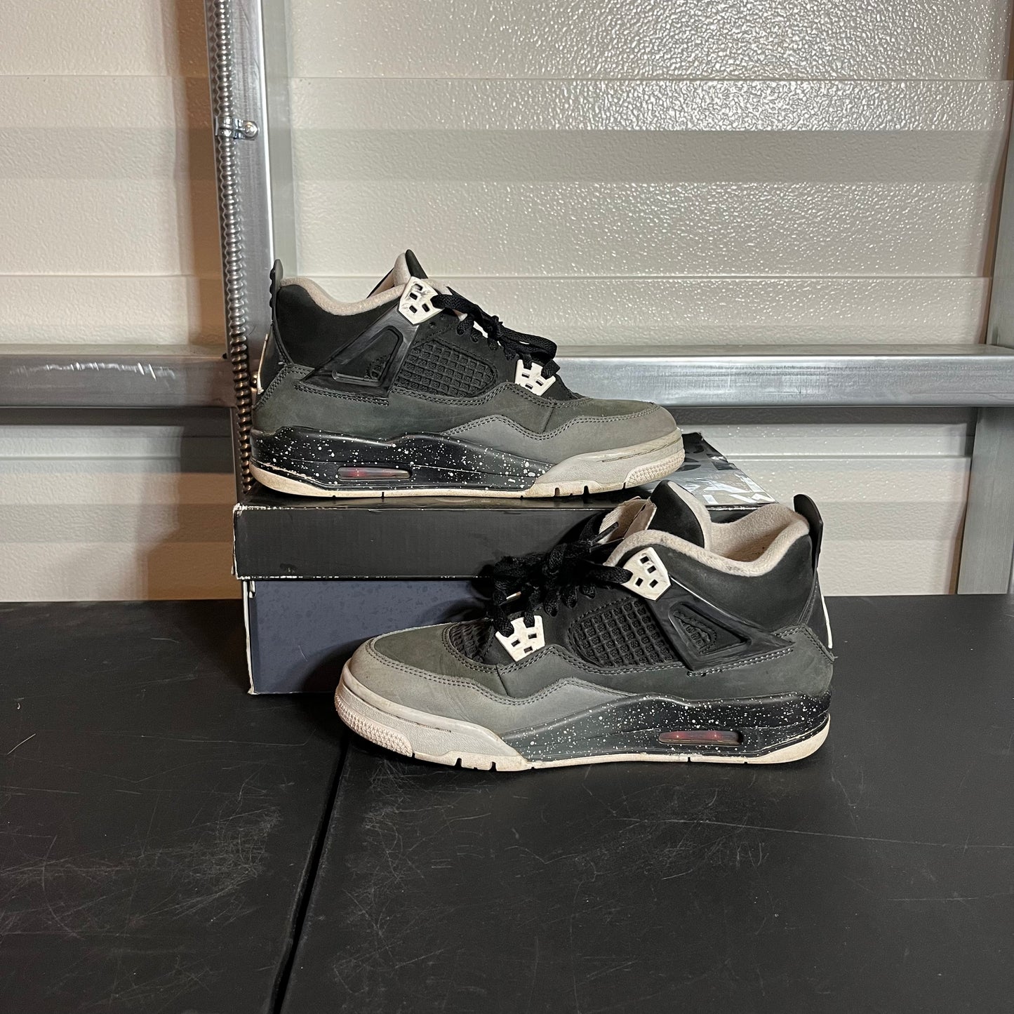 Size 6.5Y - AJ 4 Retro Fear