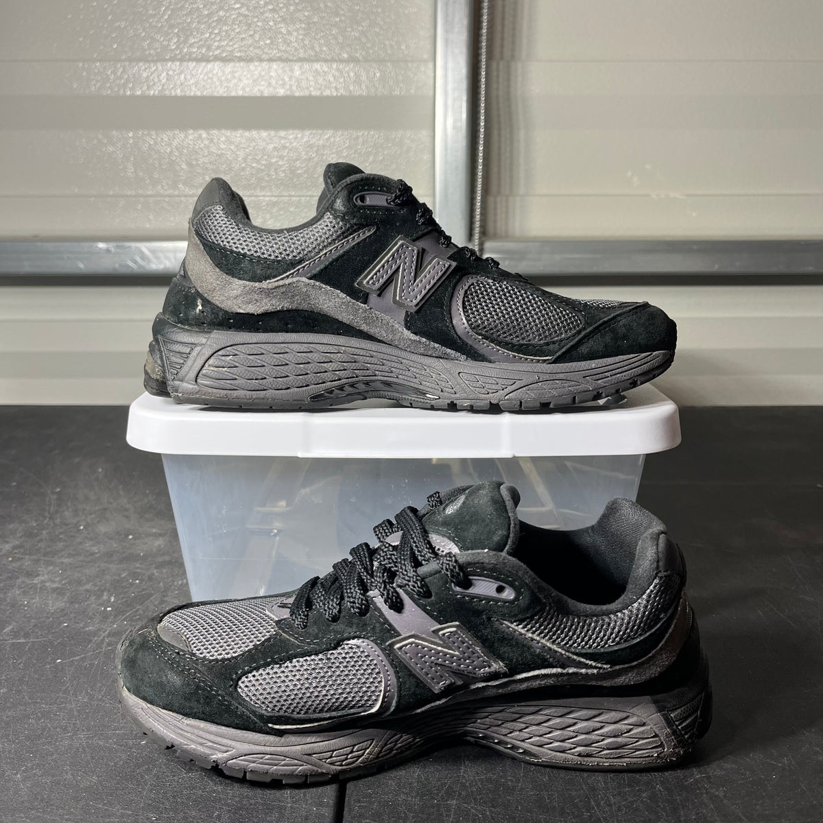 Size 7W- New Balance Black Magnet