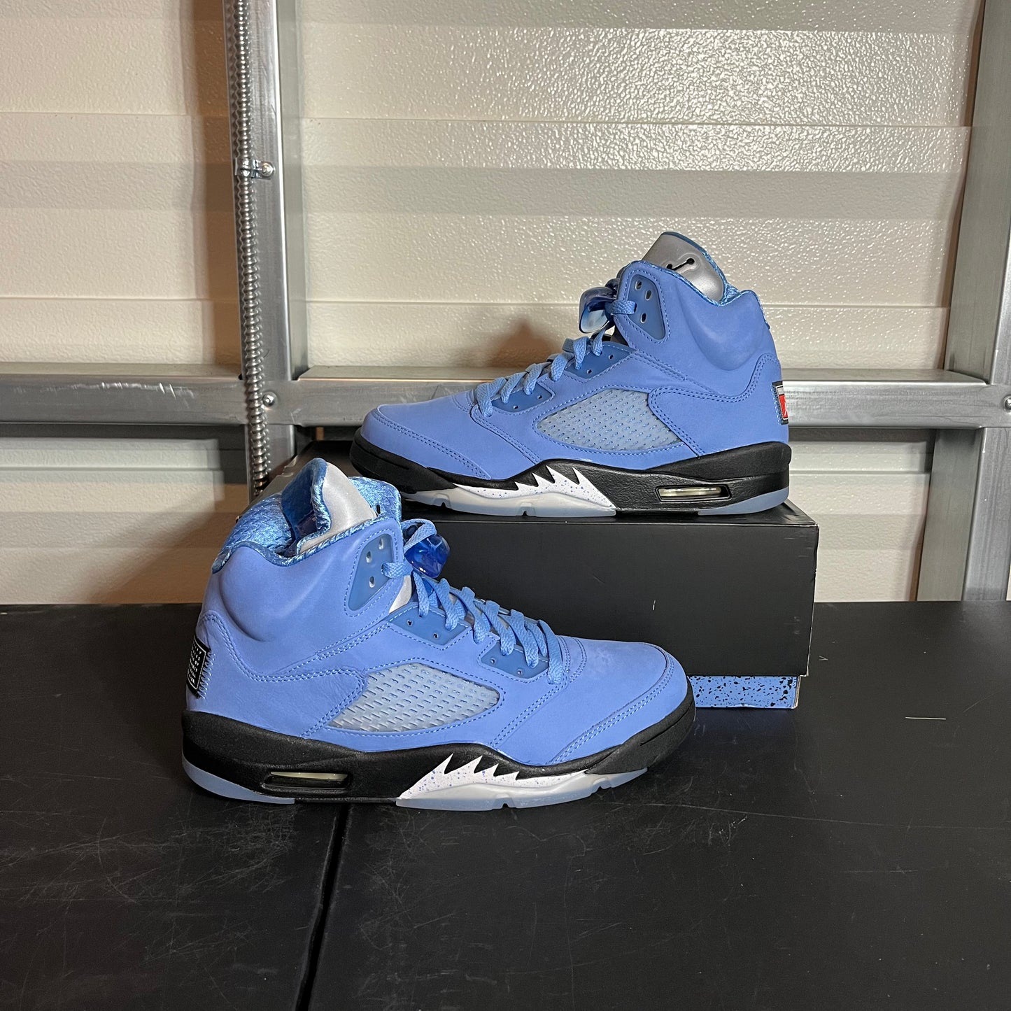 Size 9.5 - AJ 5 Retro UNC