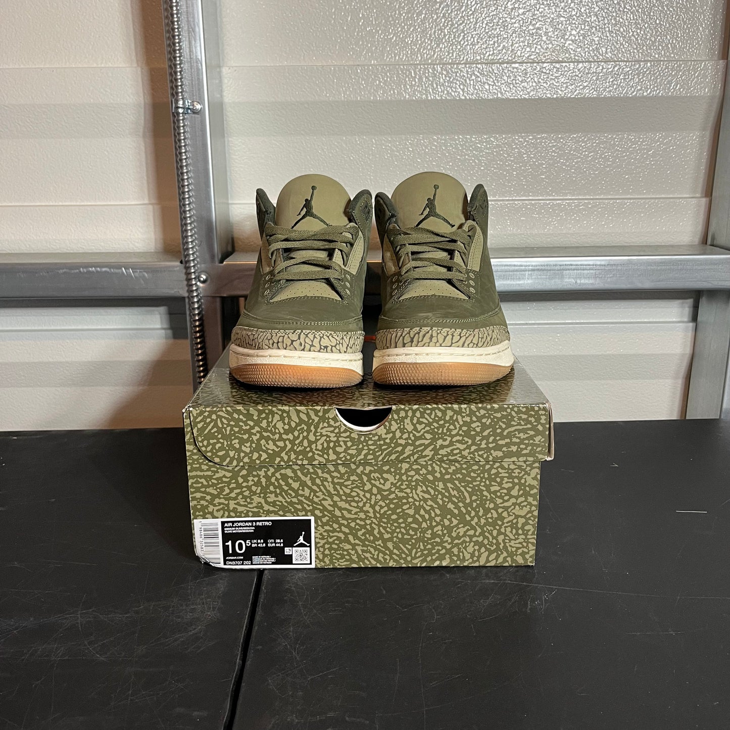 Size 10.5 - AJ 3 Retro Medium Olive