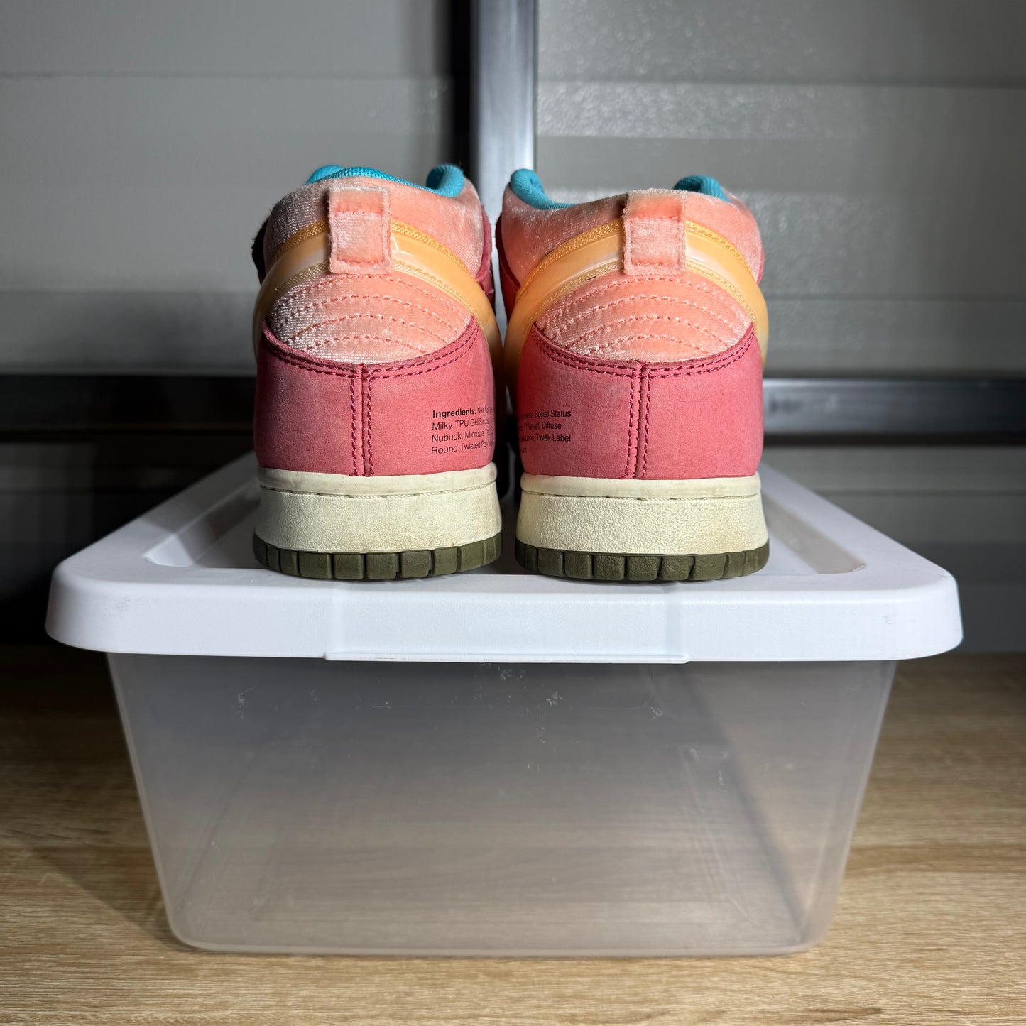 Size 9.5 - Social Status Dunk Mid Strawberry Milk