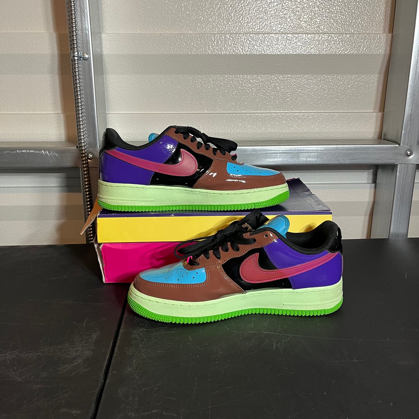 Size 9 - AF 1 Low Undefeated Multi-Patent Pink Prim