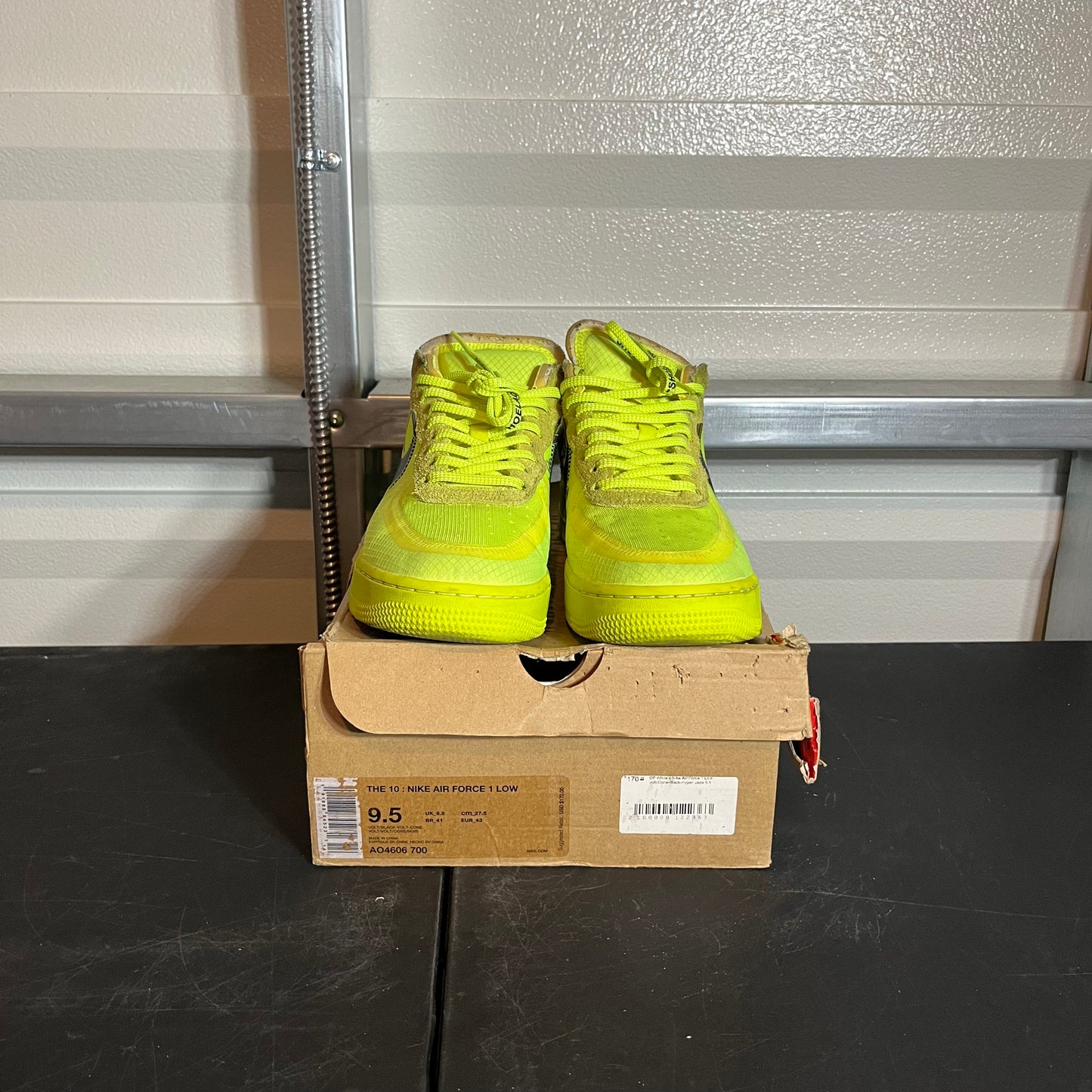 Size 9.5 - AF 1 Off-White Volt