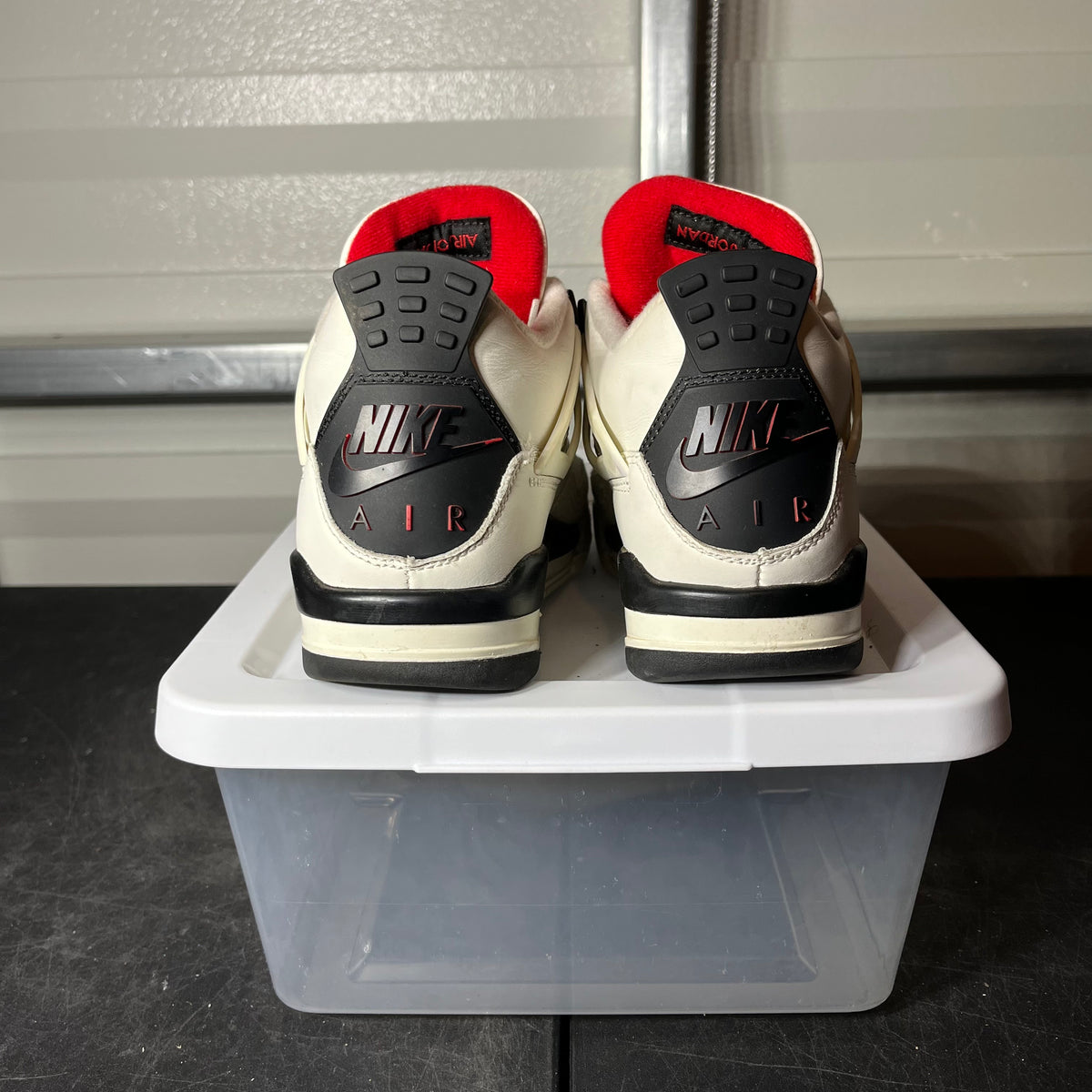 Size 6 - AJ 4 Flight Club
