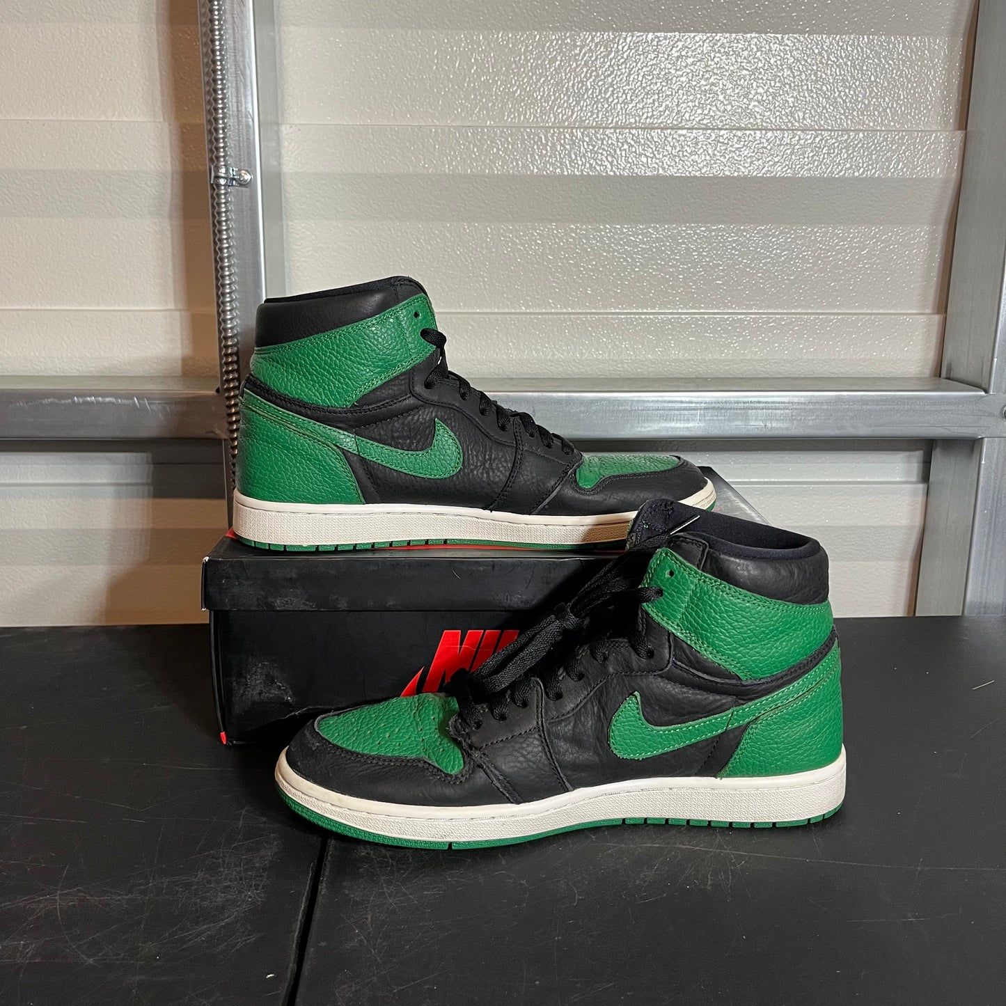 Size 11.5 - AJ 1 Retro High Pine Green 2.0