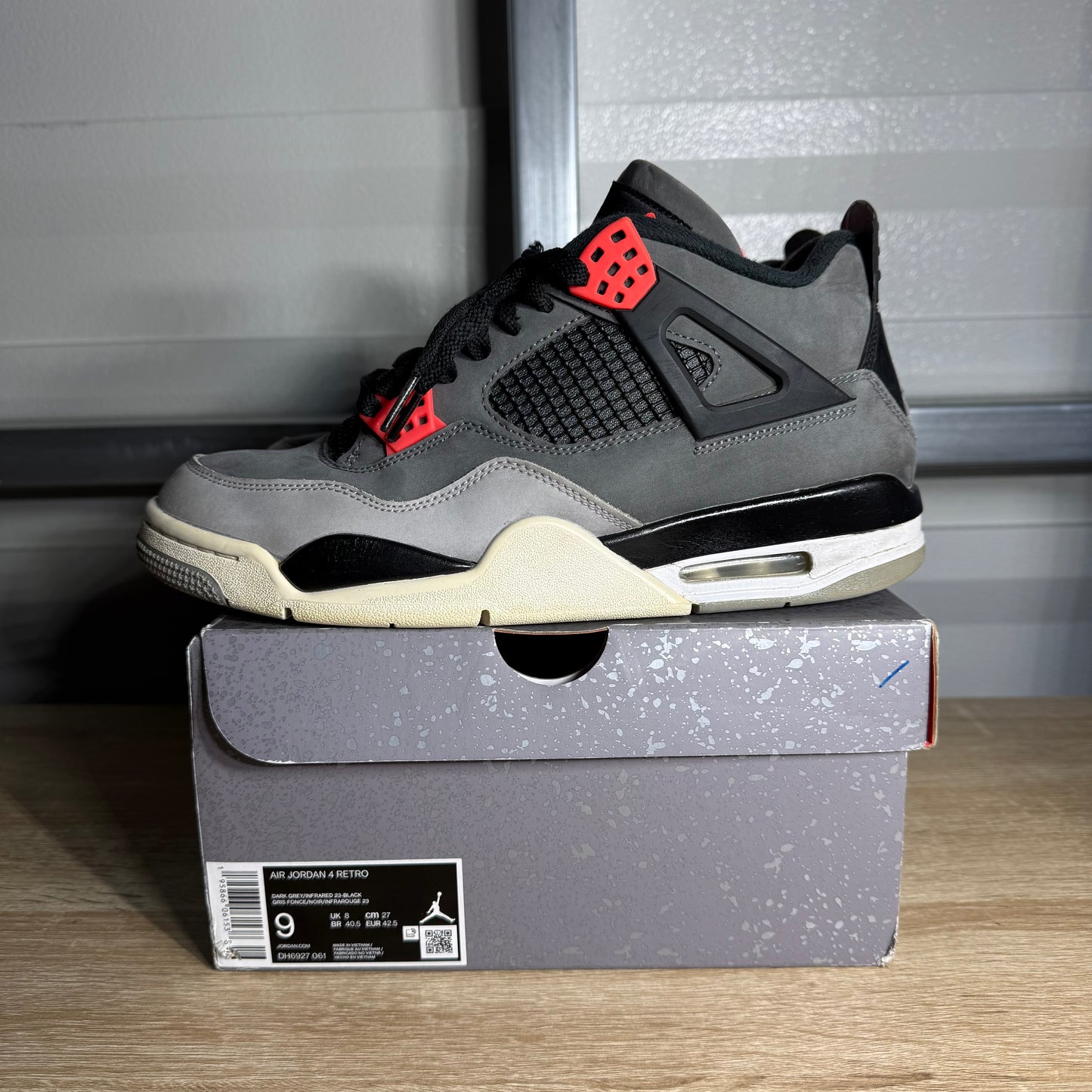 Size 9 - AJ 4 Retro Infrared