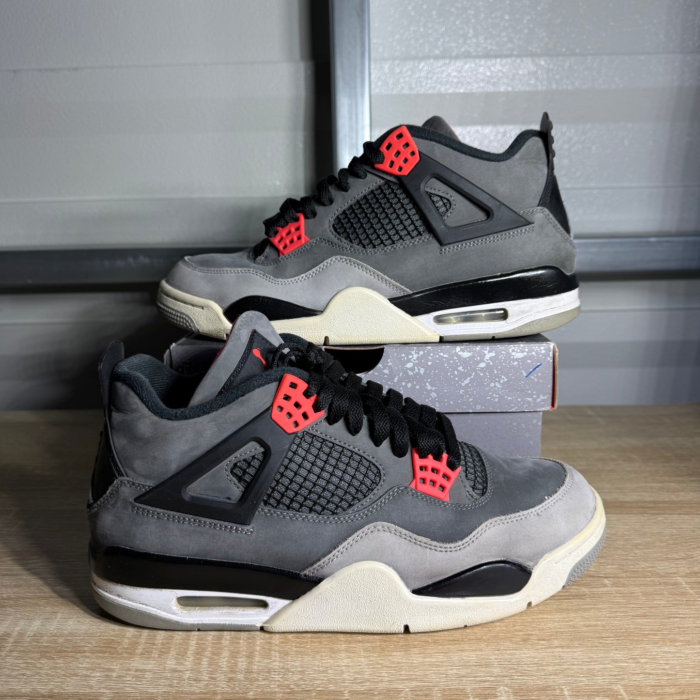 Size 9 - AJ 4 Retro Infrared