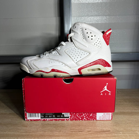 Size 8.5 - AJ 6 Retro Red Oreo