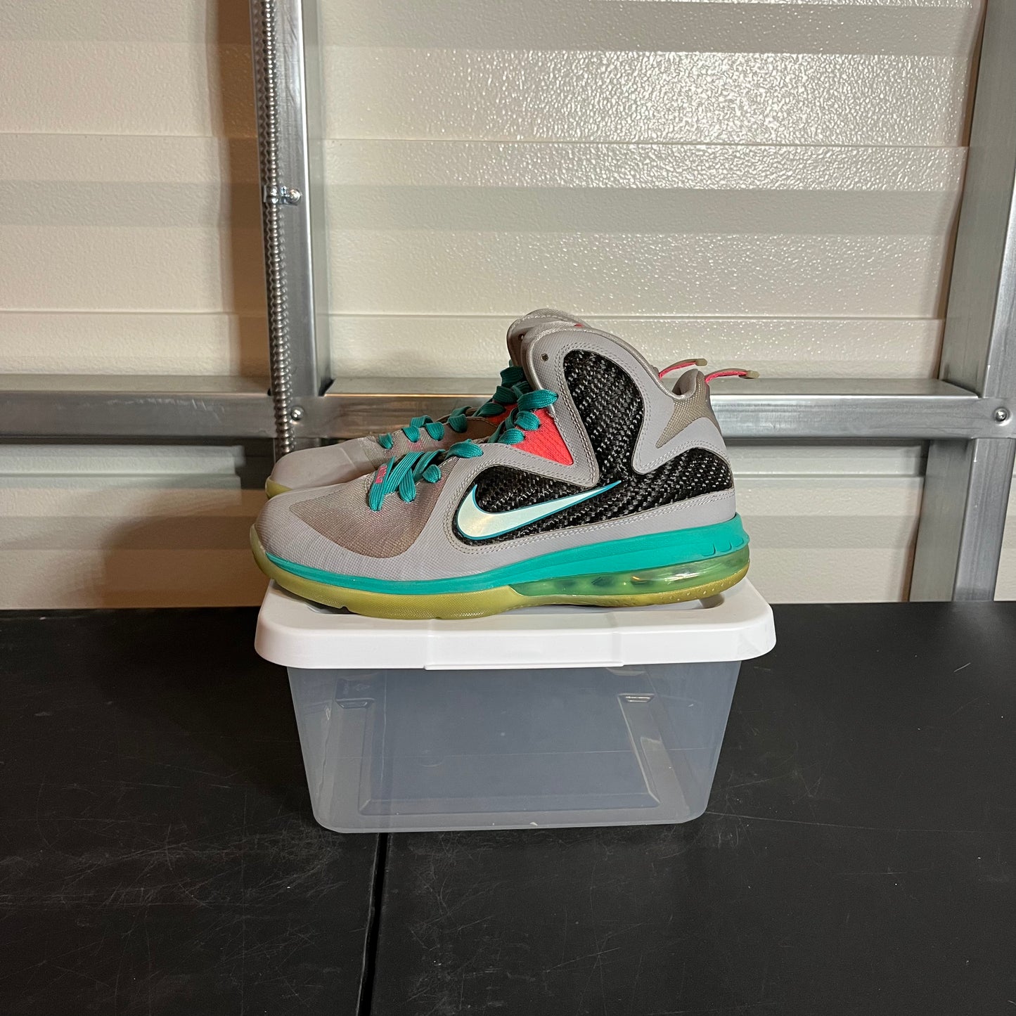 Size 7Y - LeBron 9 P.S. Elite South Beach