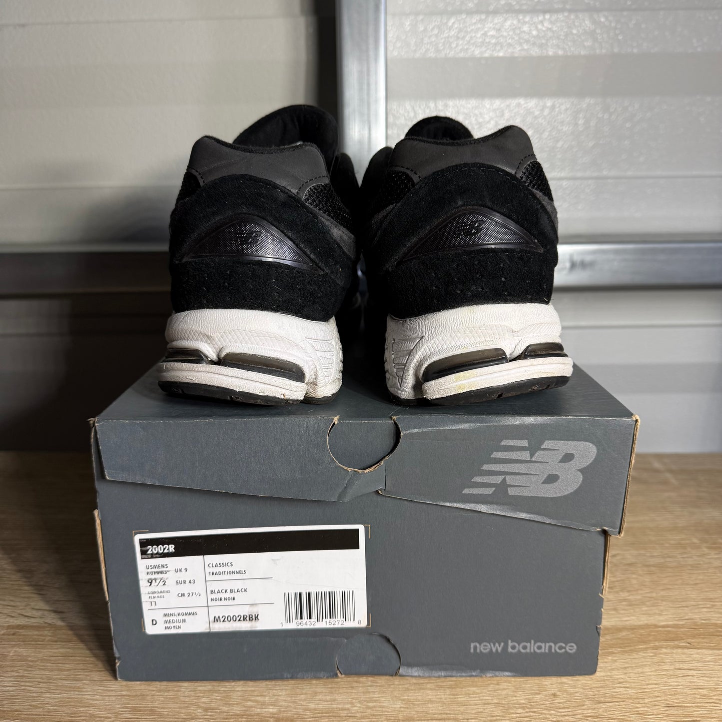 Size 9.5 - NB 2002R Black Gunmetal