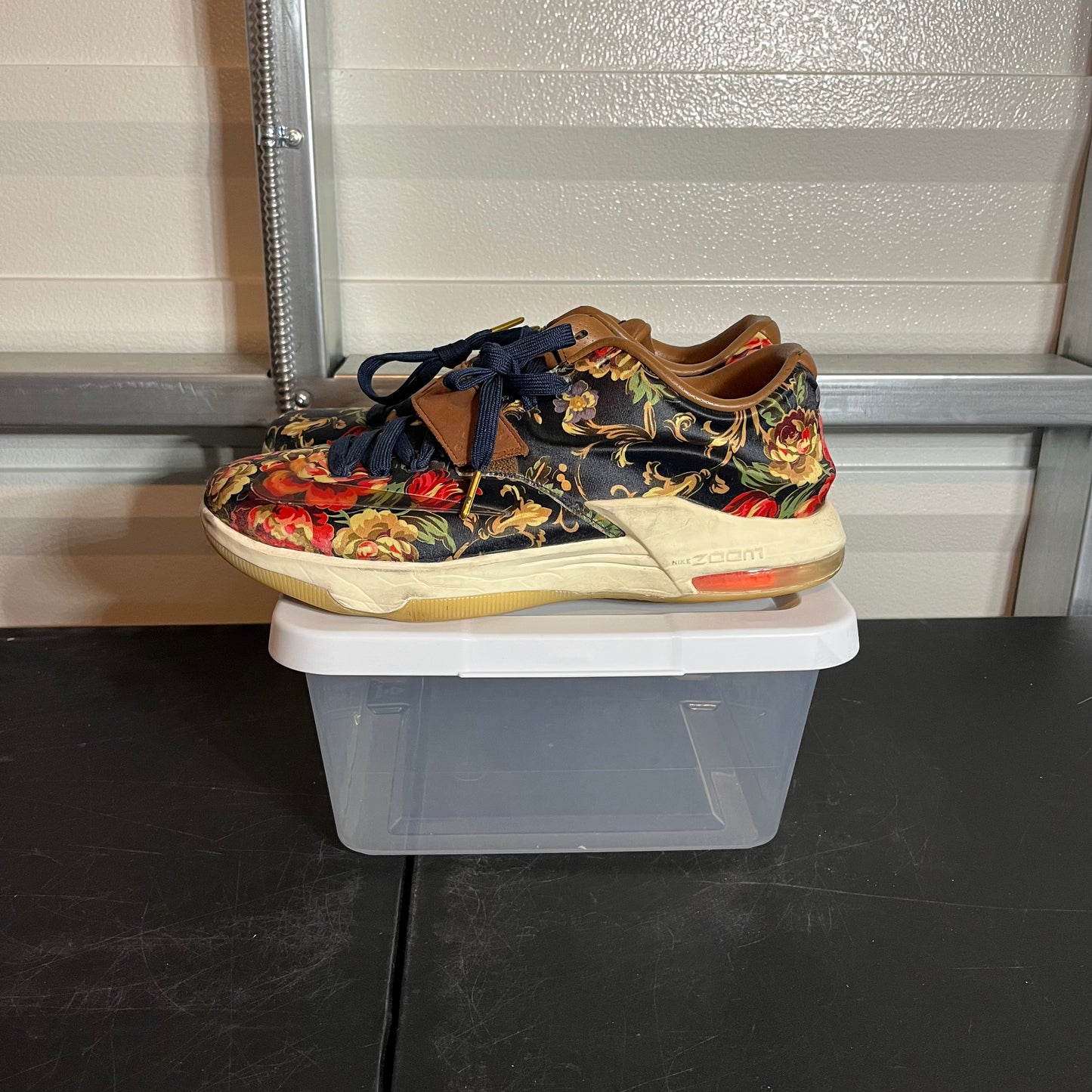 Size 11 - KD 7 EXT Floral