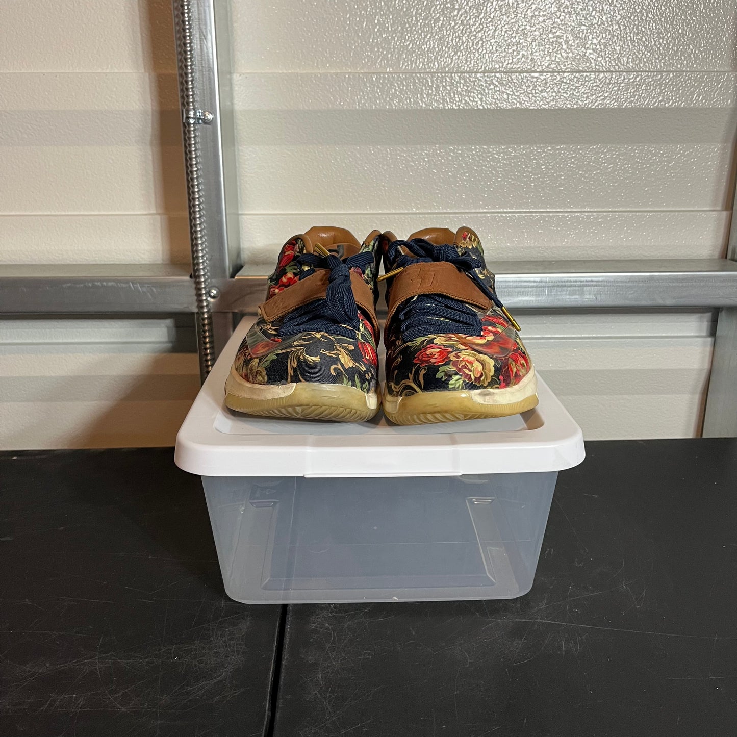 Size 11 - KD 7 EXT Floral