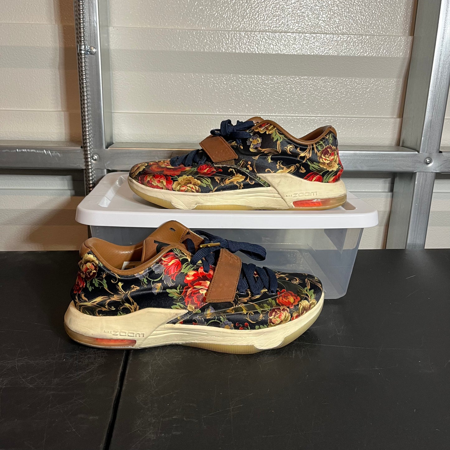Size 11 - KD 7 EXT Floral