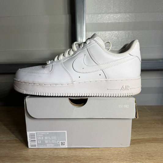 Size 10.5 - AF 1 Low '07 Triple White