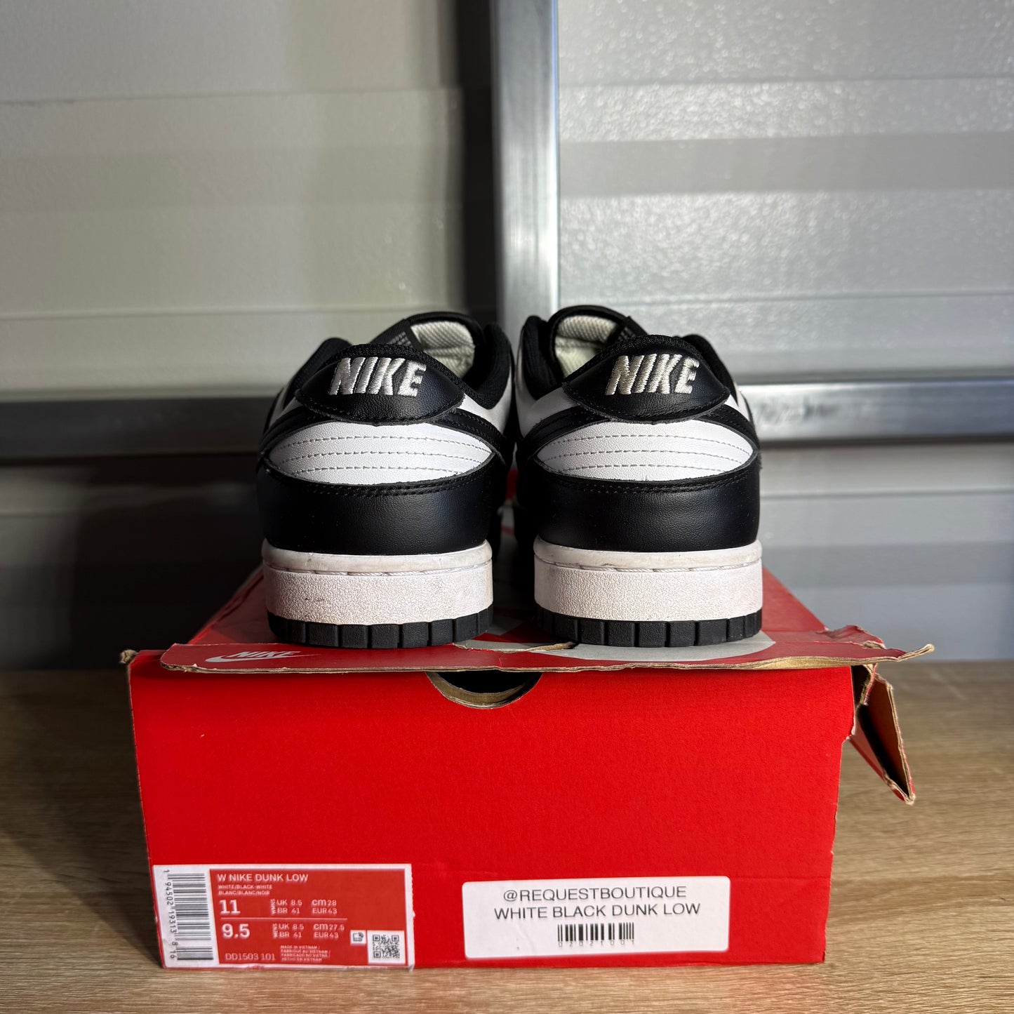 Size 11W – Dunk Low Panda