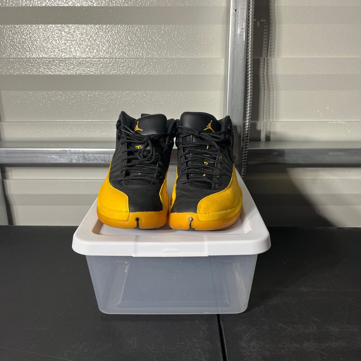 Size 10 - AJ 12 Retro University Gold