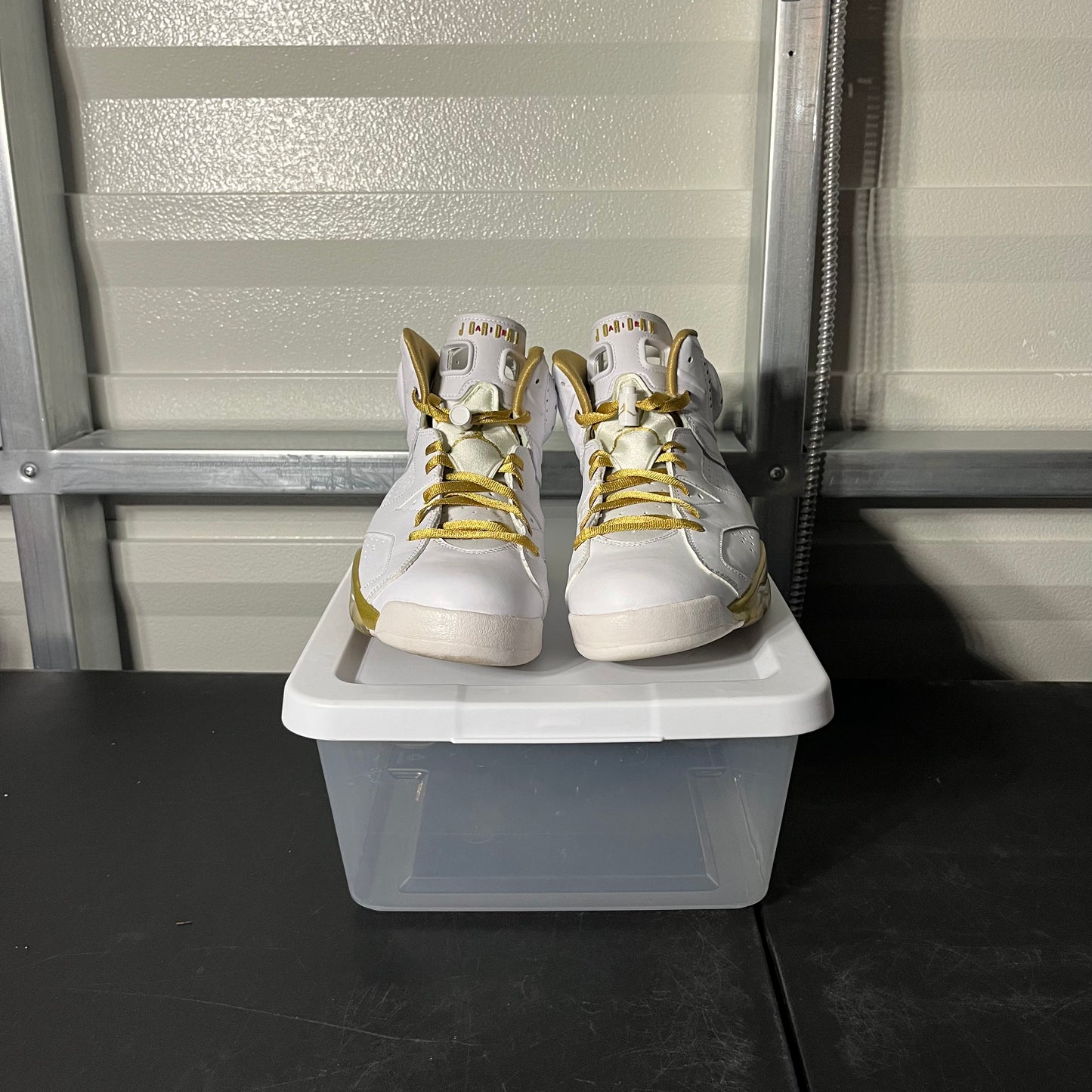 Size 10.5 - AJ 6 Retro Golden Moments Pack