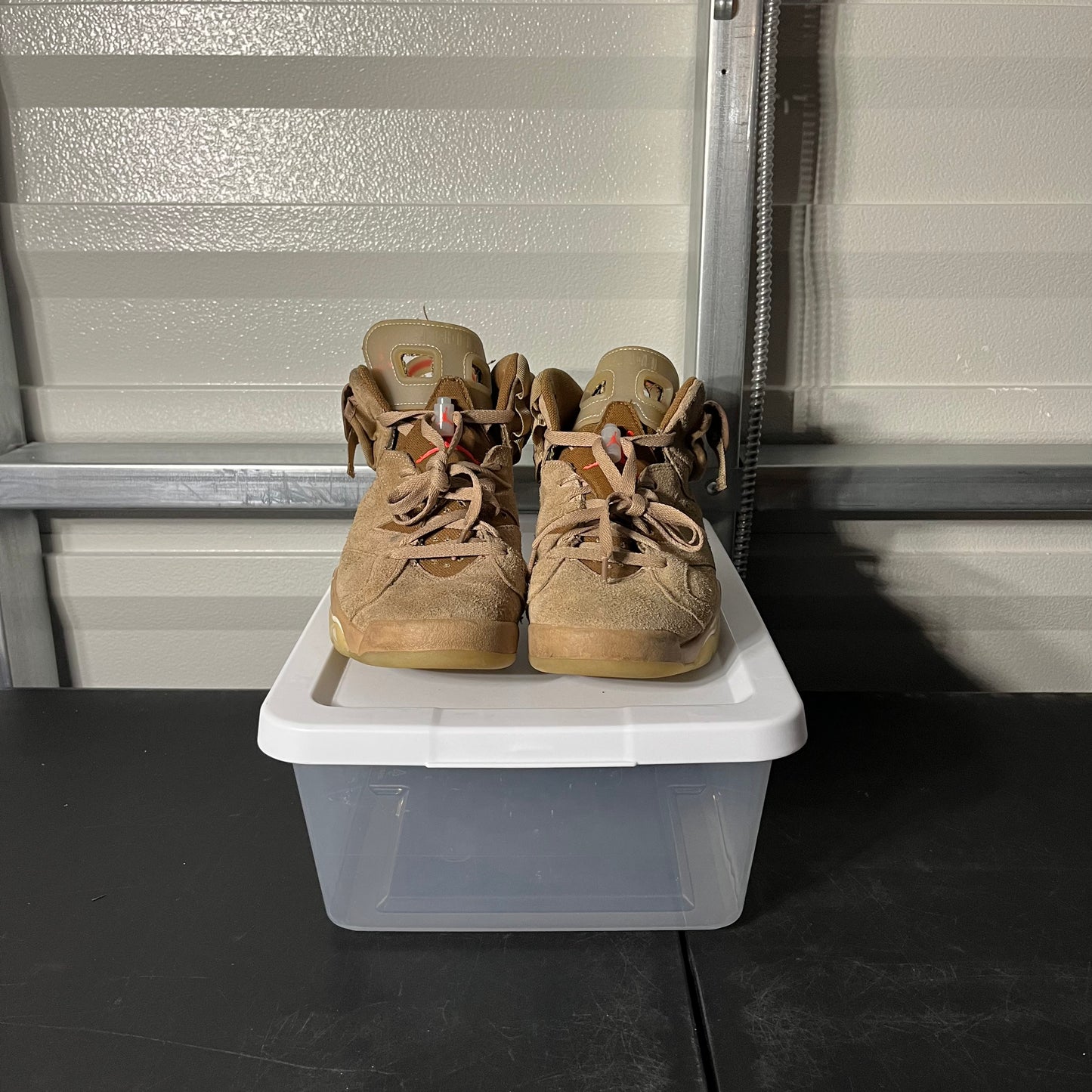 Size 9 - AJ 6 Retro Travis Scott British Khaki