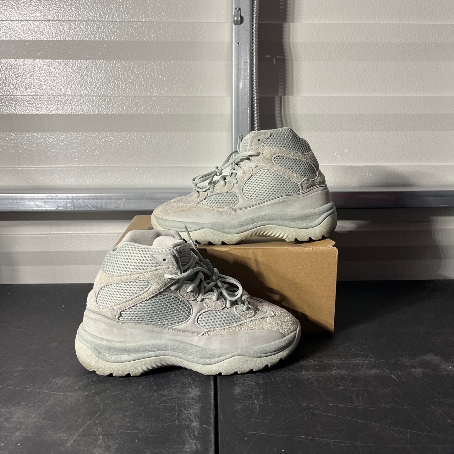Size 9 - YZY Desert Boot Salt