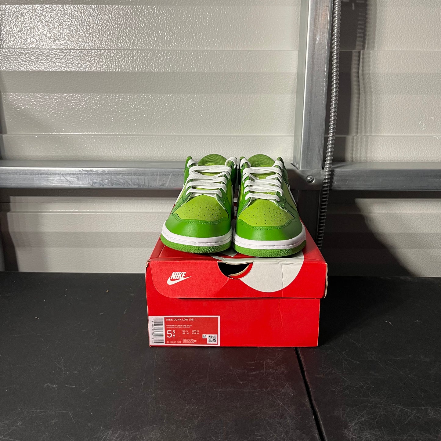 Size 5.5Y - Dunk Low Retro Chlorophyll