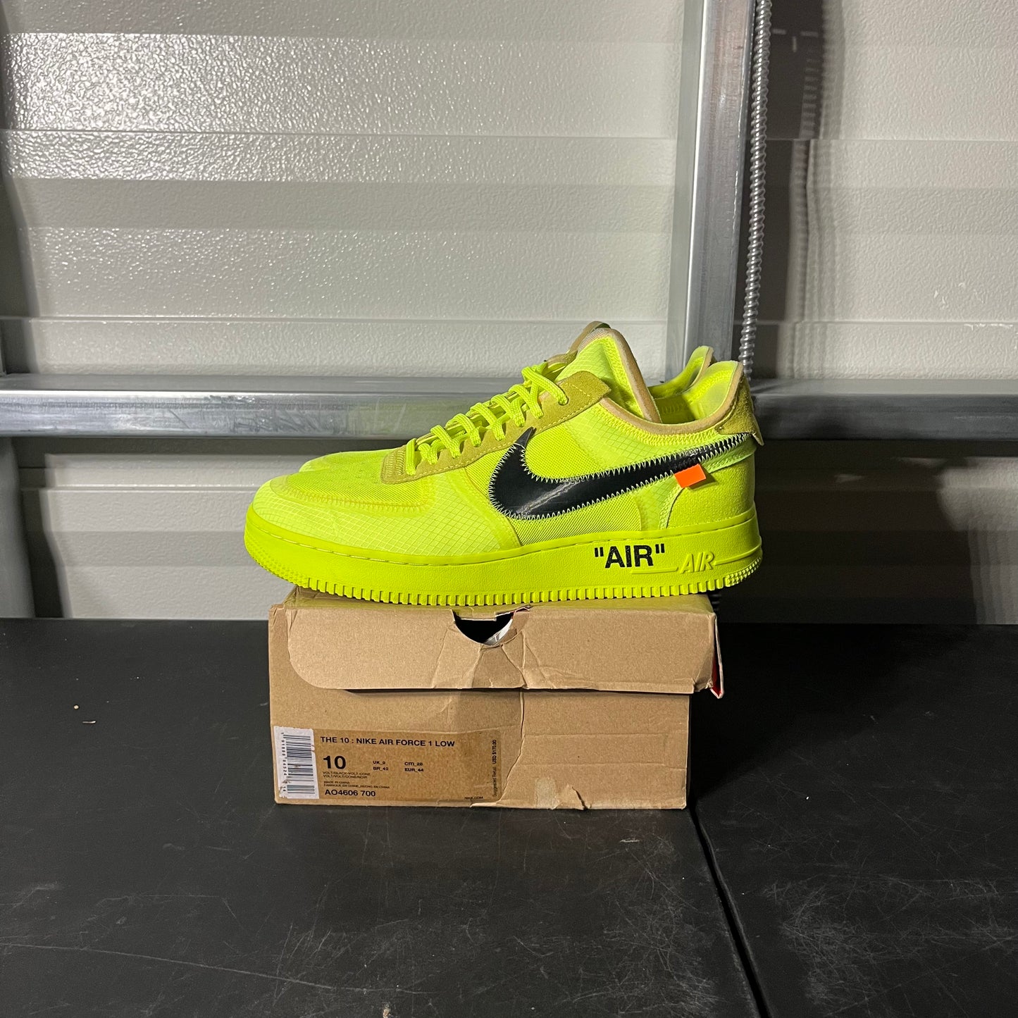Size 10 - Off-White AF 1 Low Volt