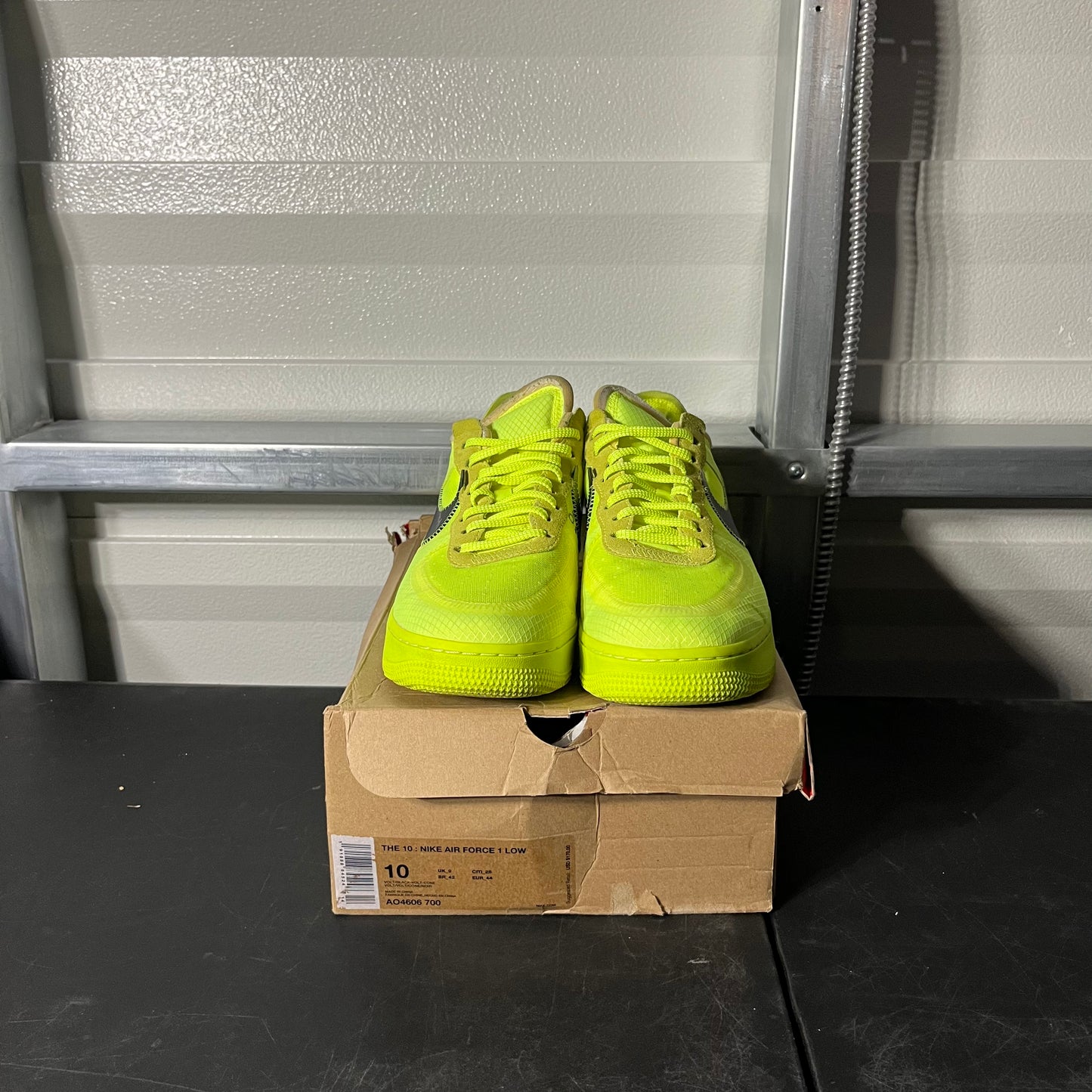 Size 10 - Off-White AF 1 Low Volt