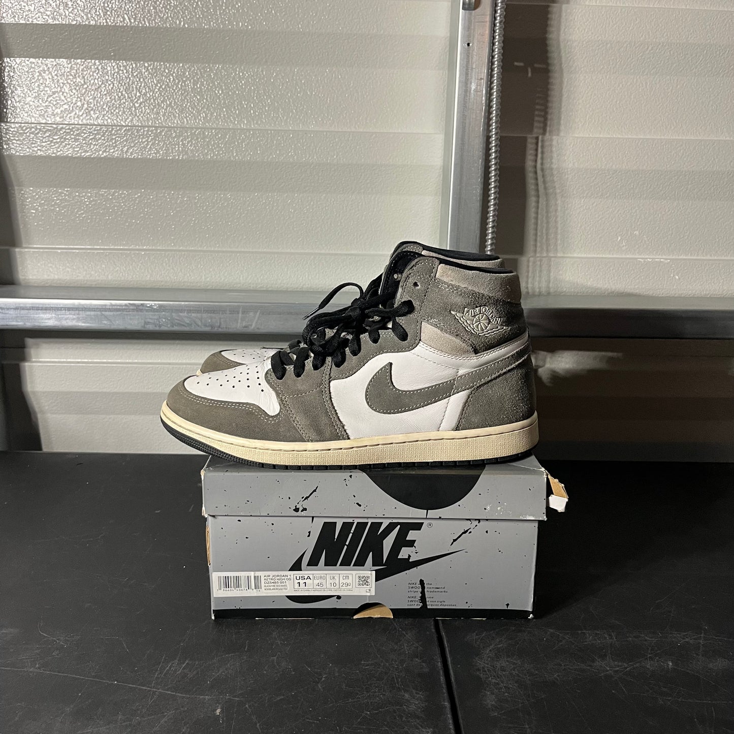 Size 11 - AJ 1 Retro High Washed Black