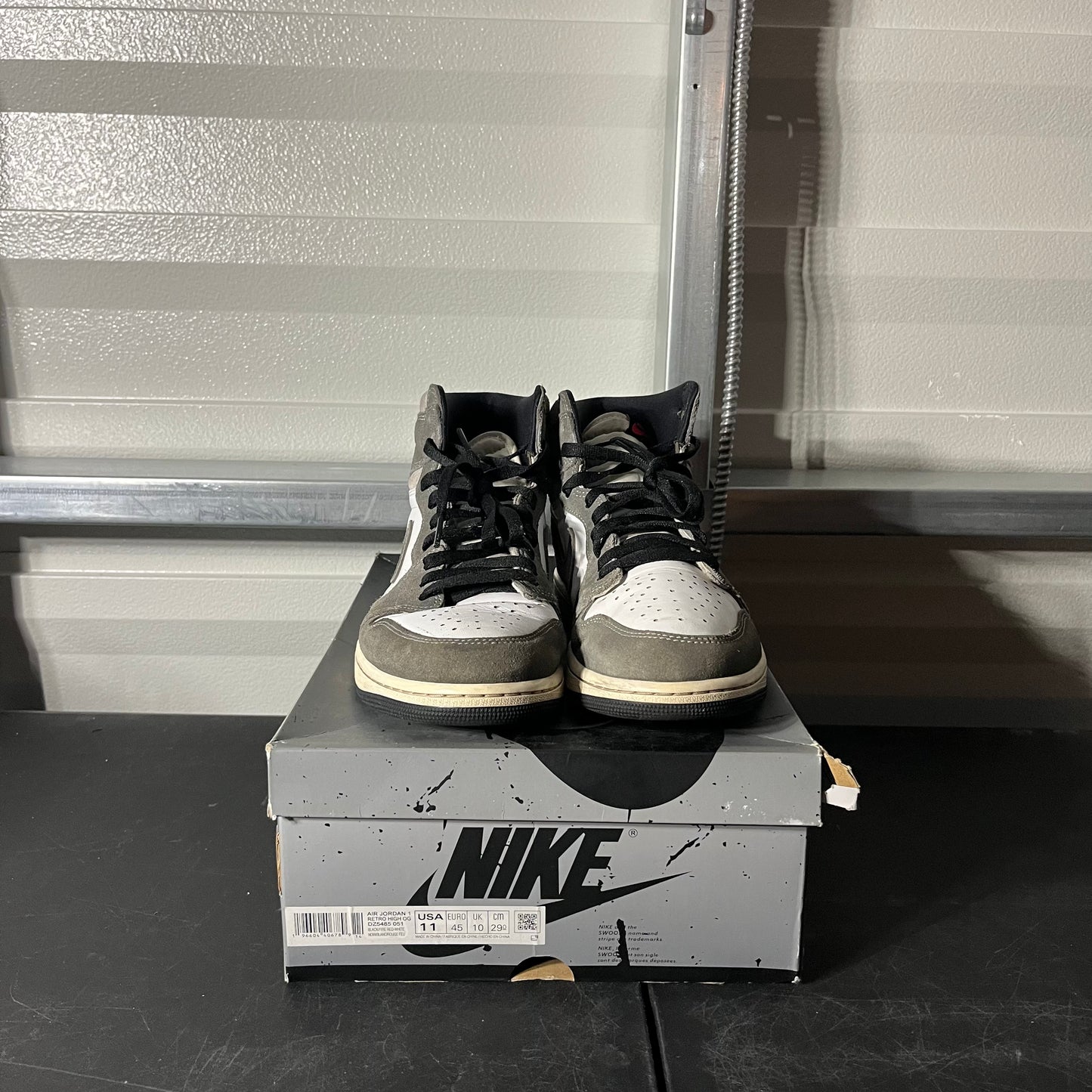 Size 11 - AJ 1 Retro High Washed Black