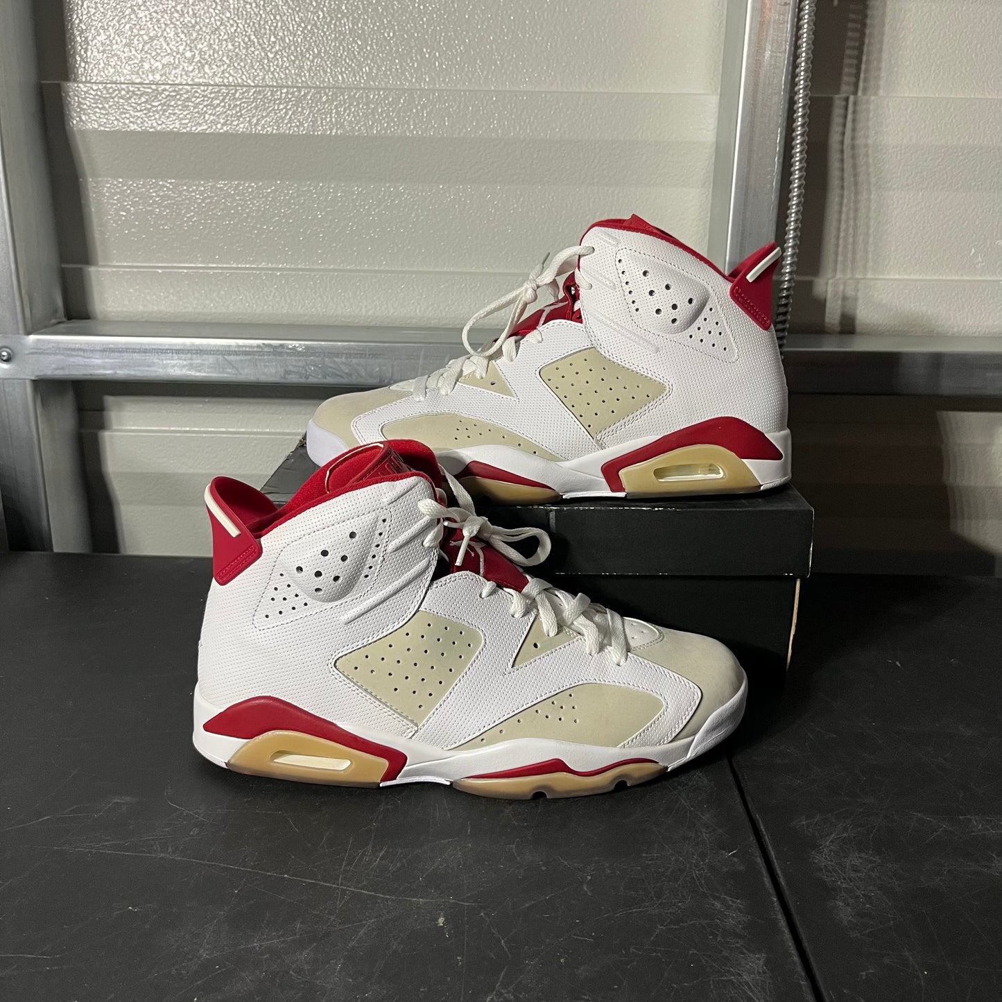 Size 12 - AJ 6 Retro Alternate Hare