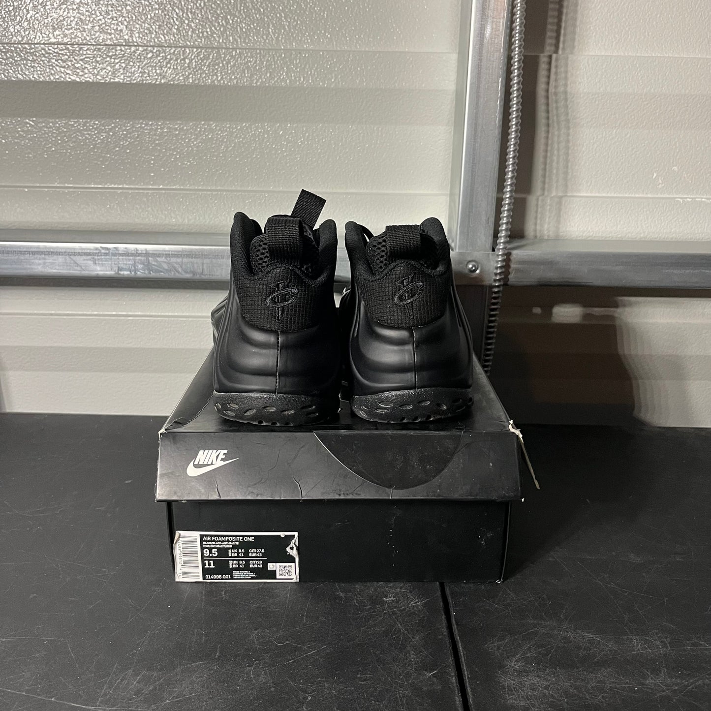 Size 9.5 - Air Foamposite One Anthracite