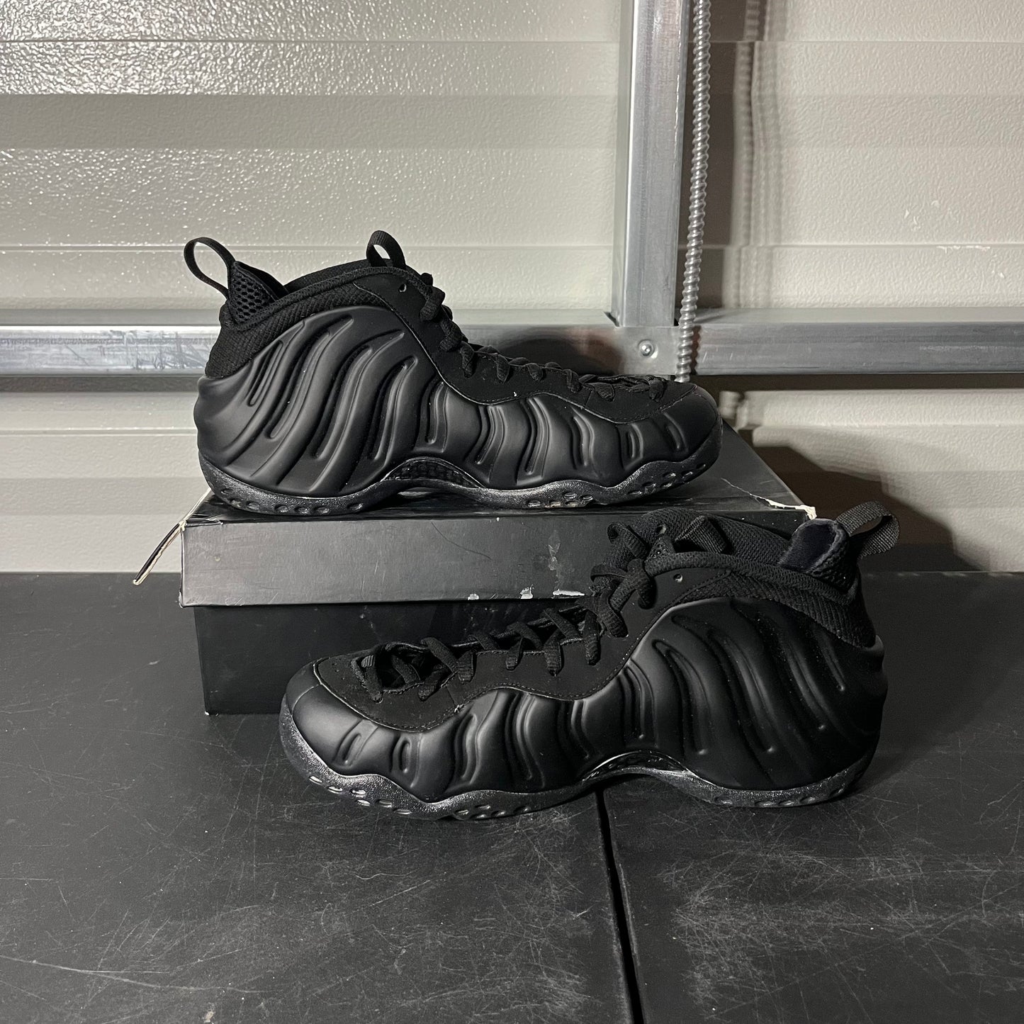 Size 9.5 - Air Foamposite One Anthracite