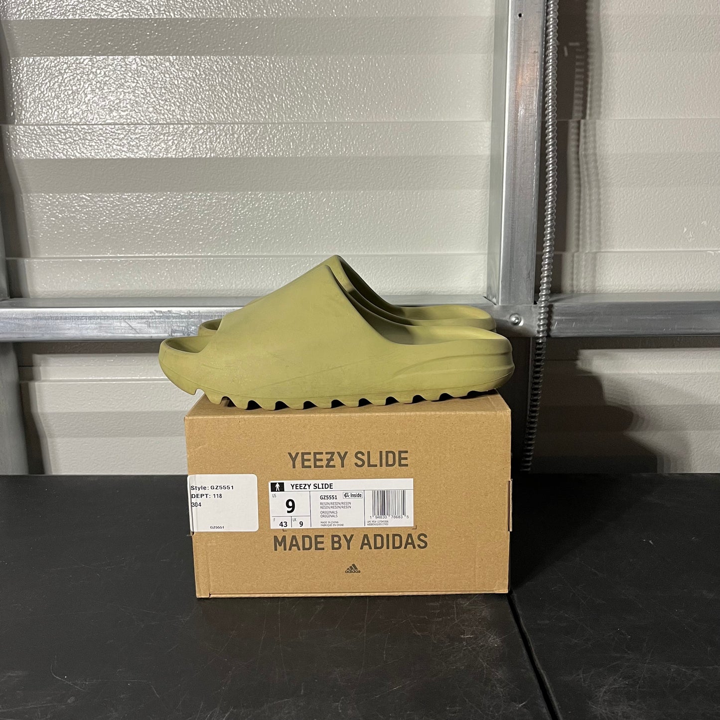 Size 9 - YZY Slide Resin