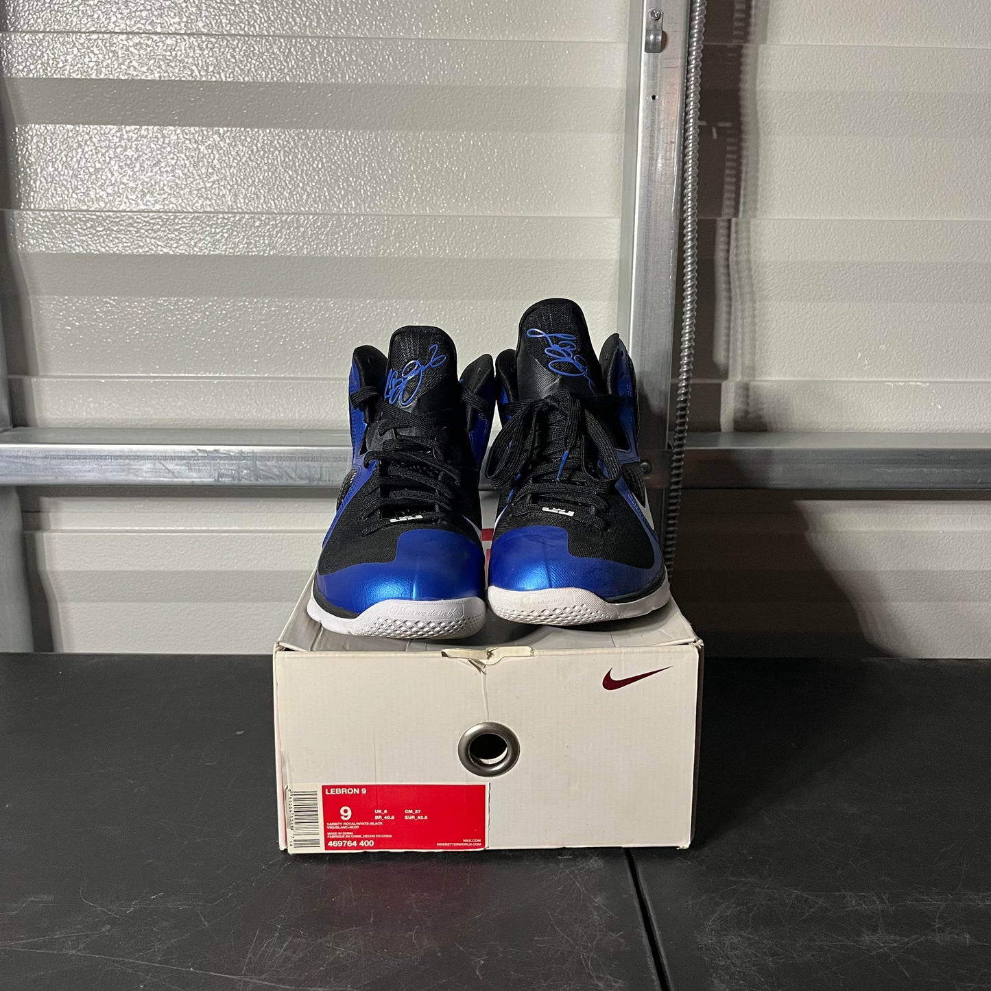 Size 9 - LeBron 9 Kentucky