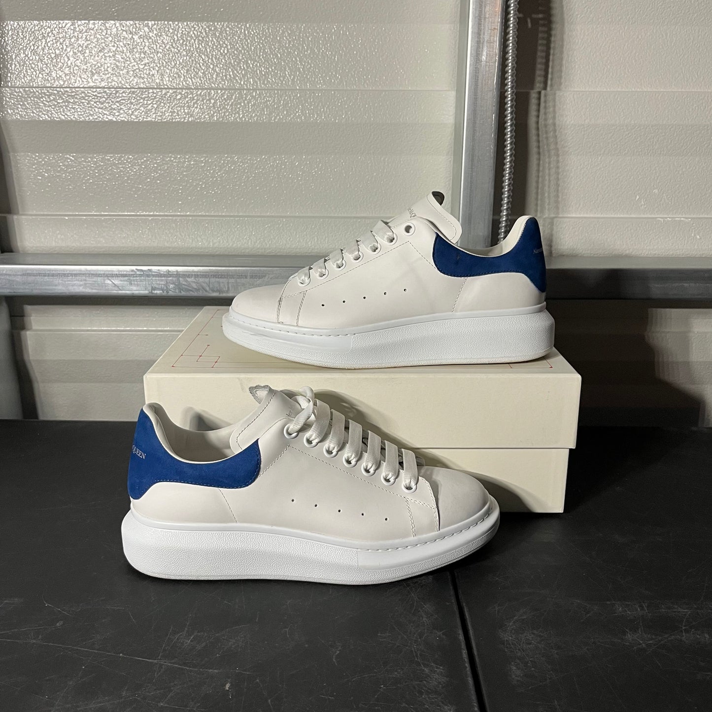 Size 42 - Alexander McQueen Oversized White